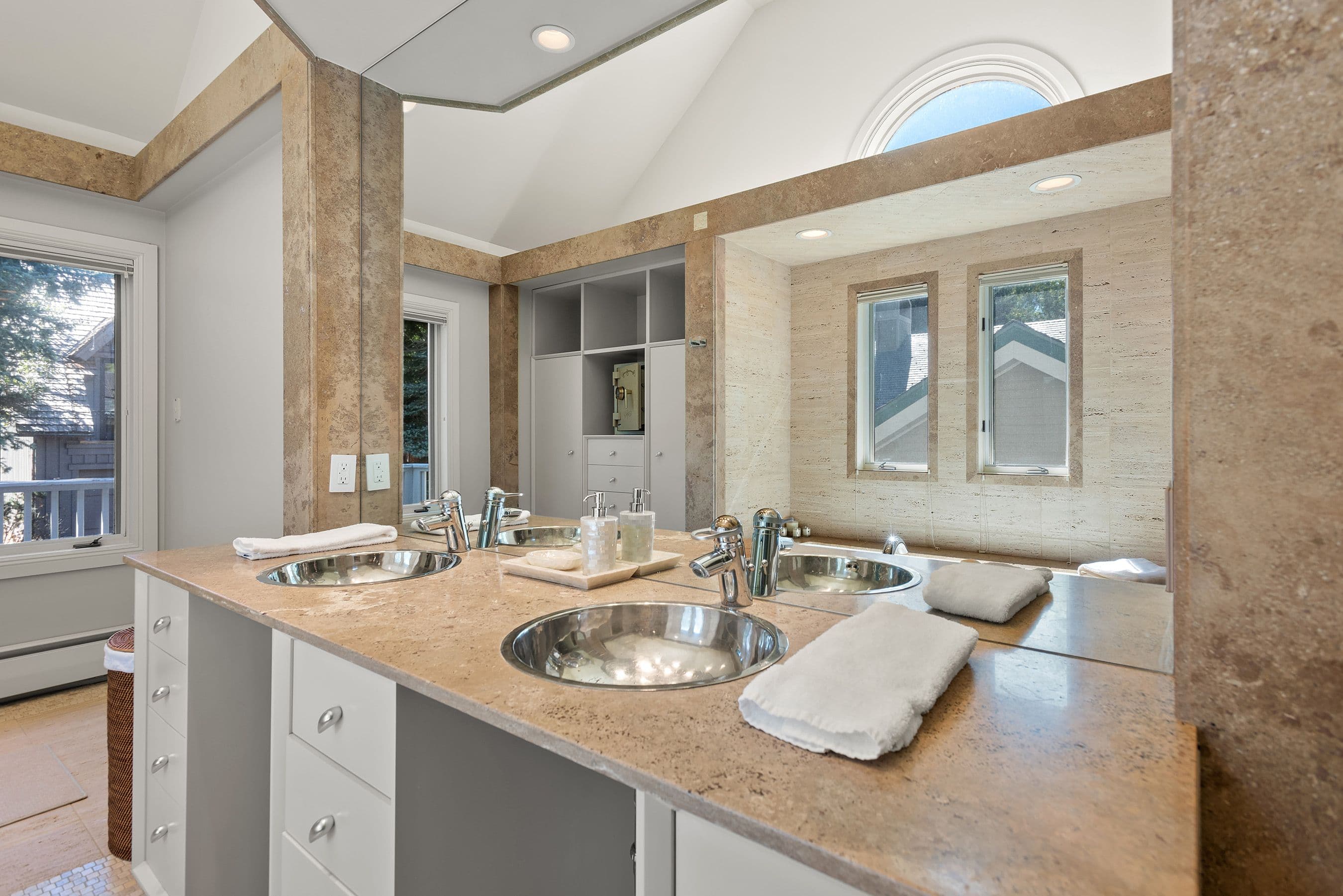 517 W North Street, Aspen, CO 81611 - Photo 16