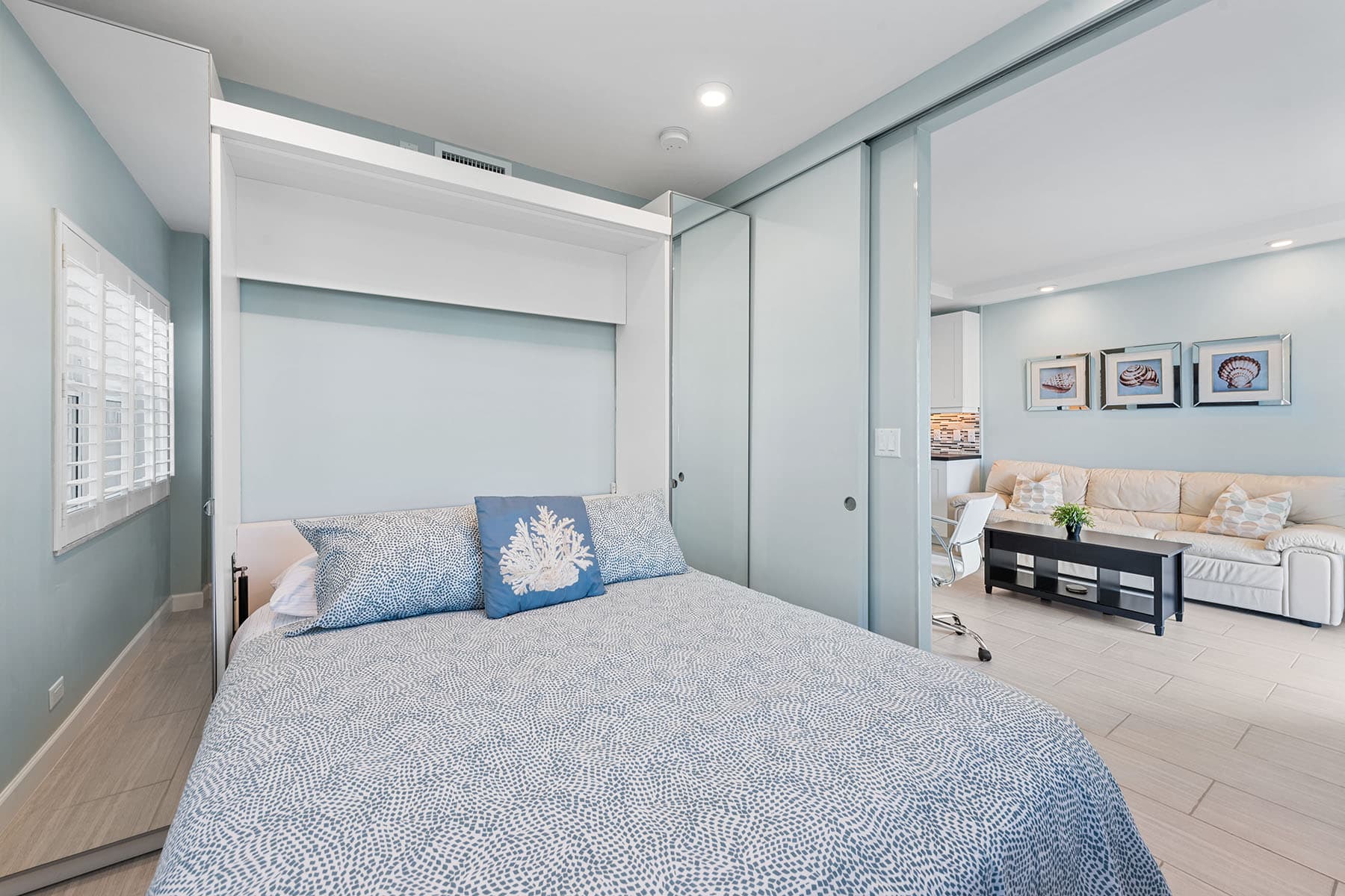 220 Seaview Court  - Photo 9