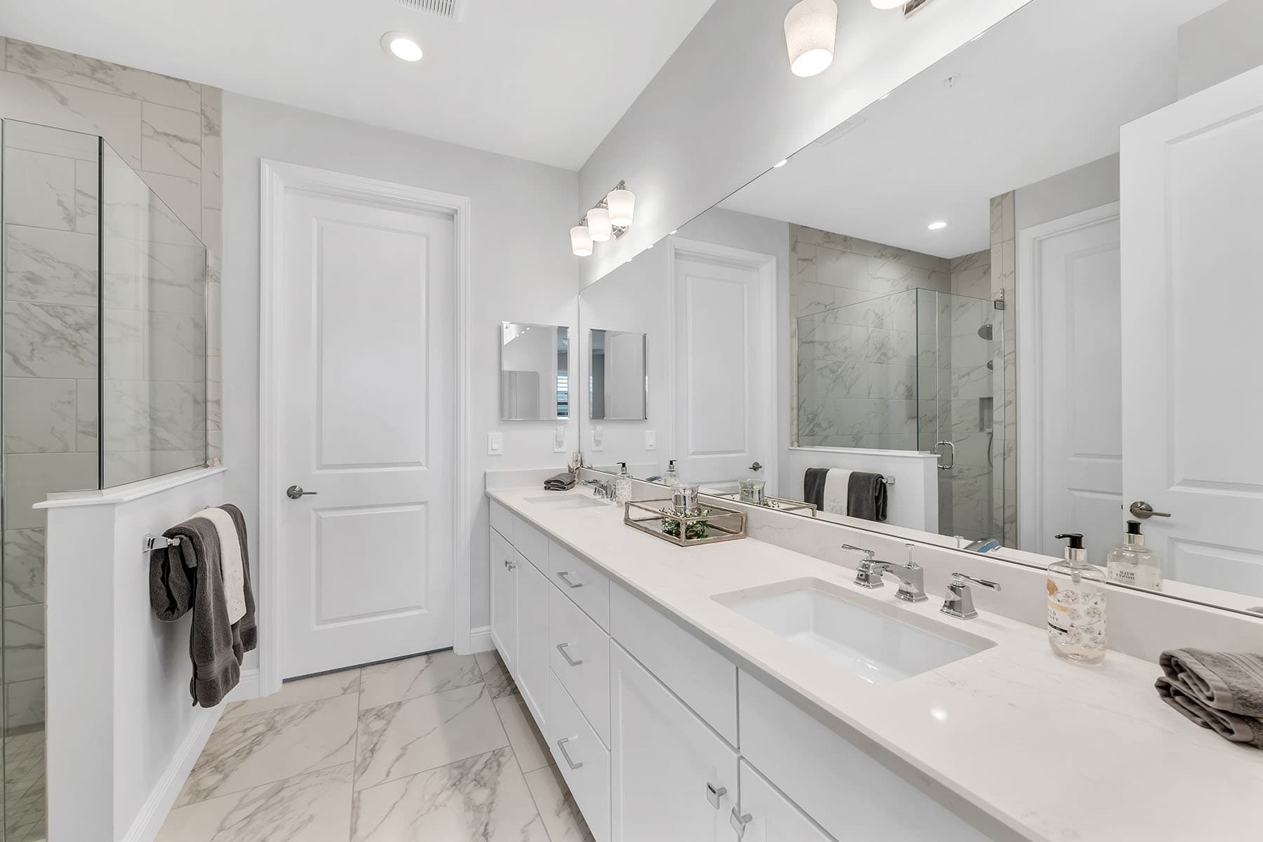 2609 Seychelles Circle  - Photo 8