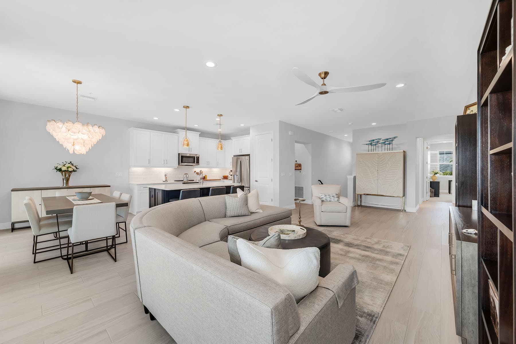 2609 Seychelles Circle  - Photo 9