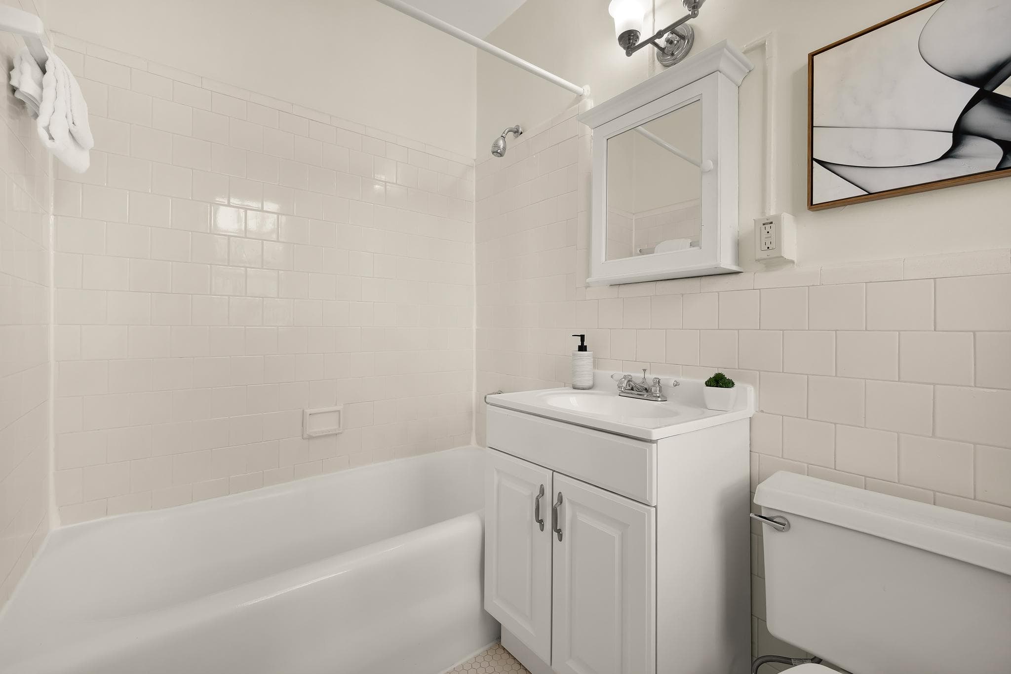 2456 20th Street NW Unit# UNIT 403 - Photo 12