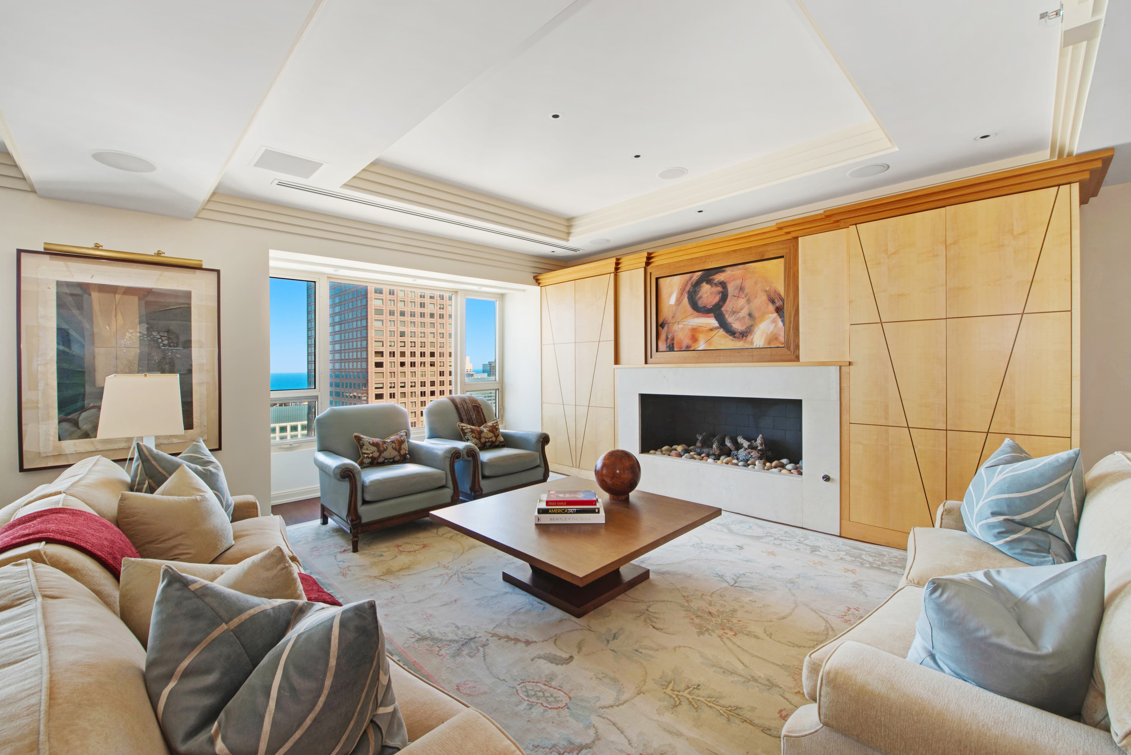 800 N Michigan Avenue Unit# 4201 - Photo 2