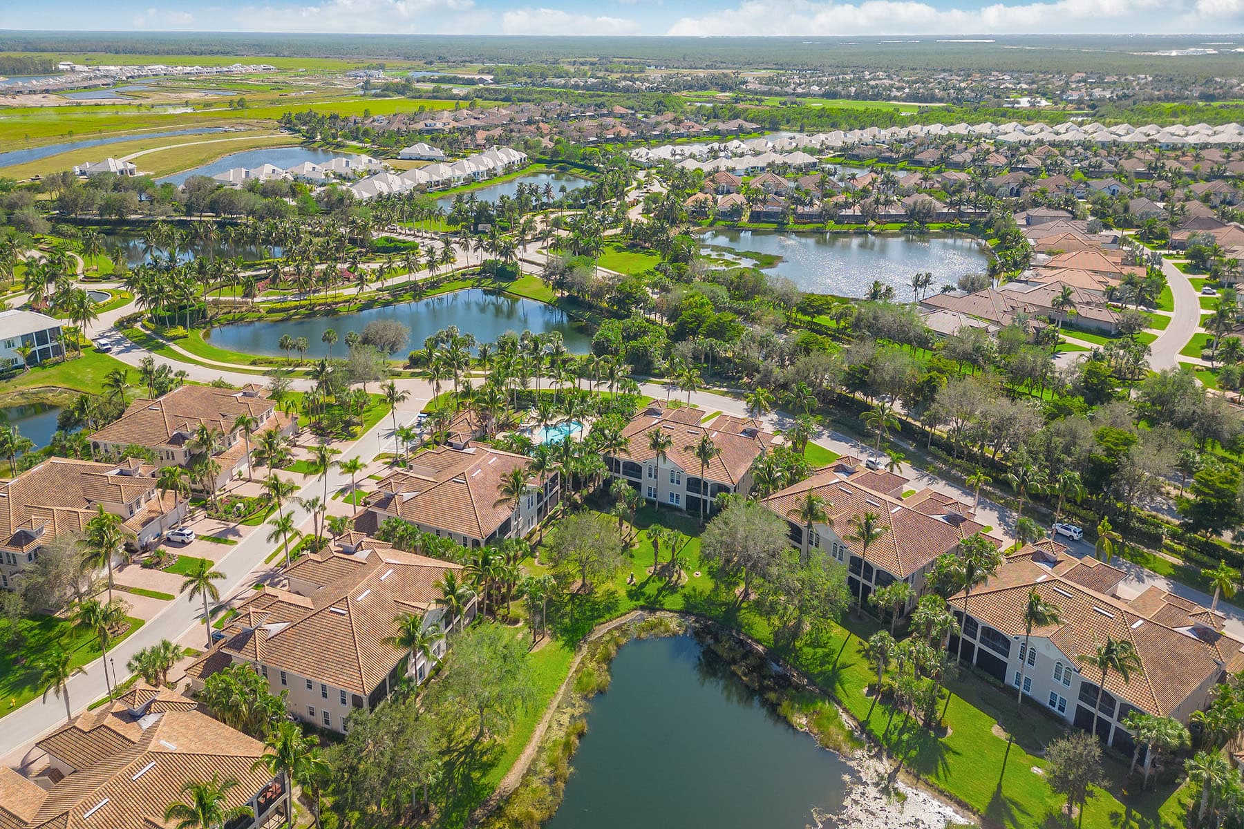 3189 Aviamar Circle  - Photo 4