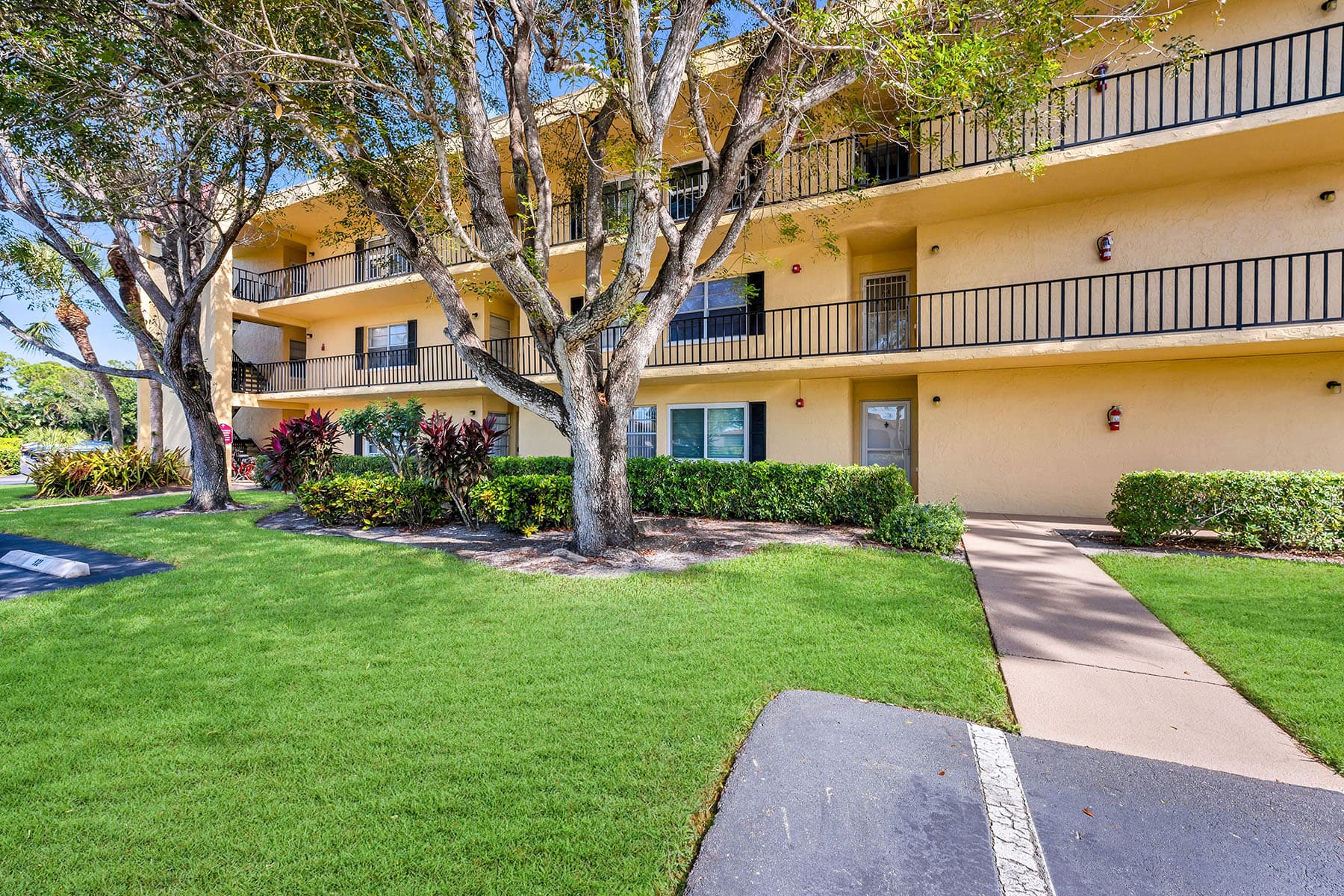 1086 Forest Lakes Drive , 102 - Photo 1