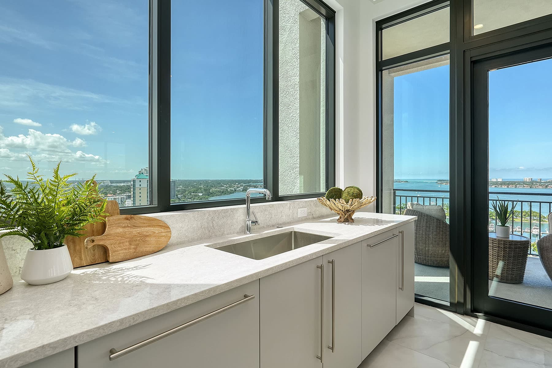 33 S Palm Avenue  - Photo 7