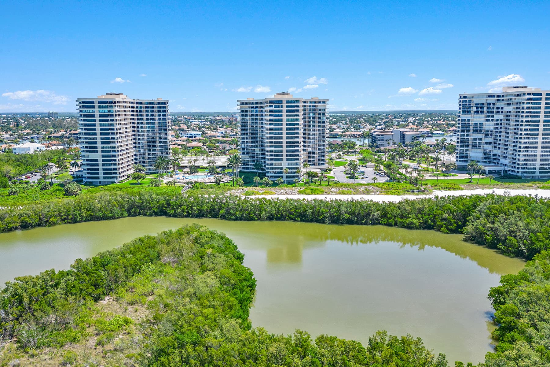 380 Seaview Court  - Photo 11