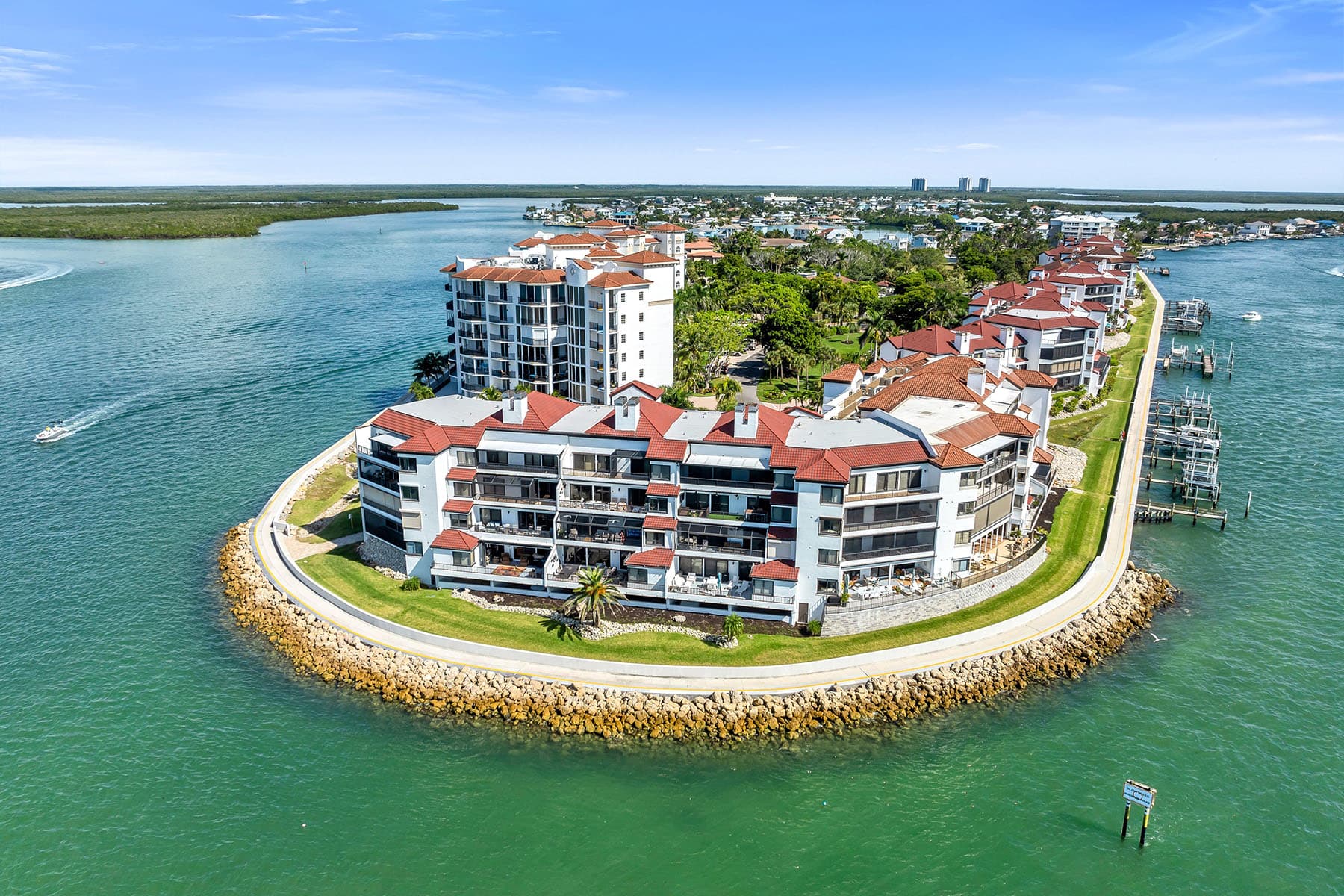 533 La Peninsula Boulevard  - Photo 4