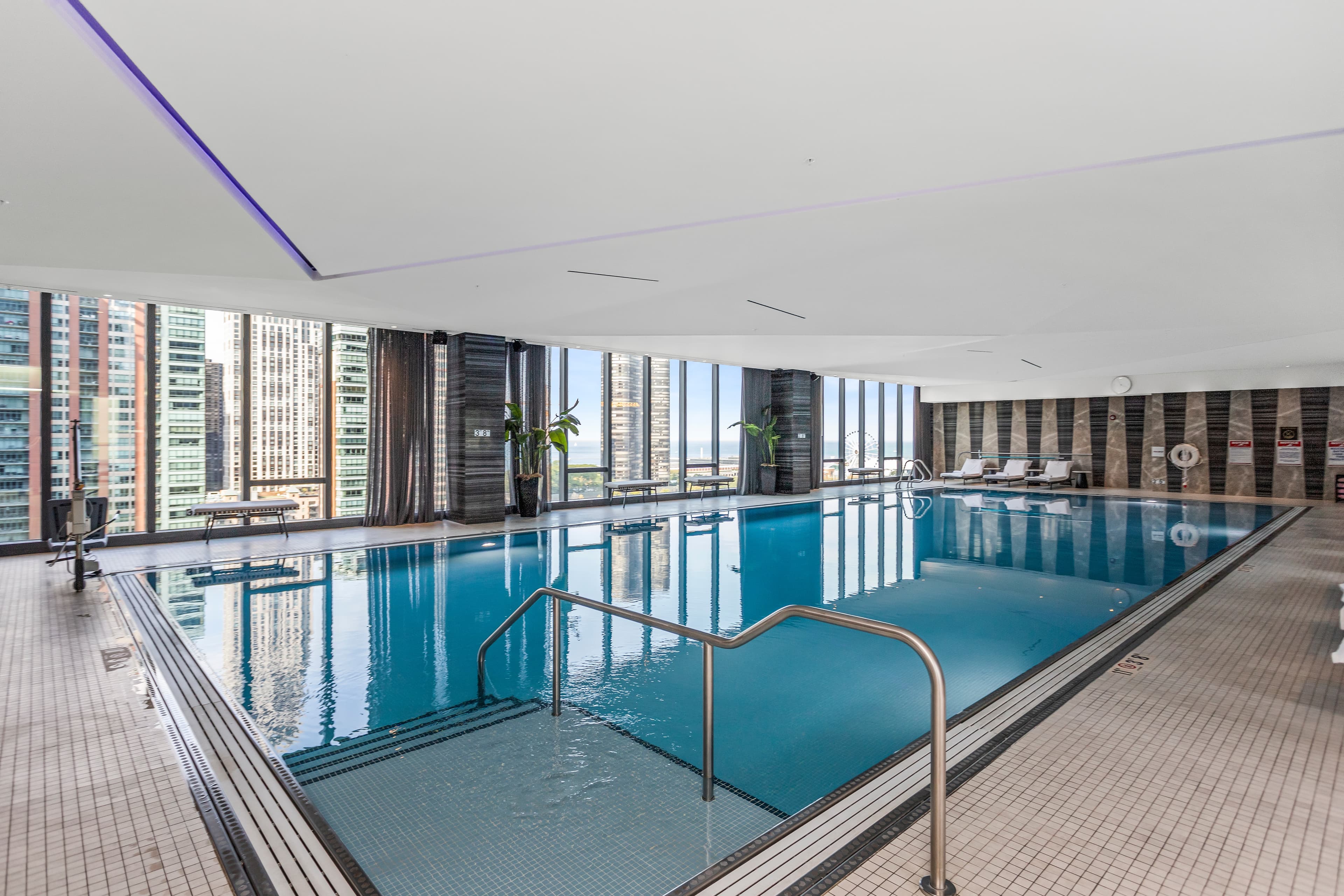 363 E Wacker Drive Unit# 6106 - Photo 2