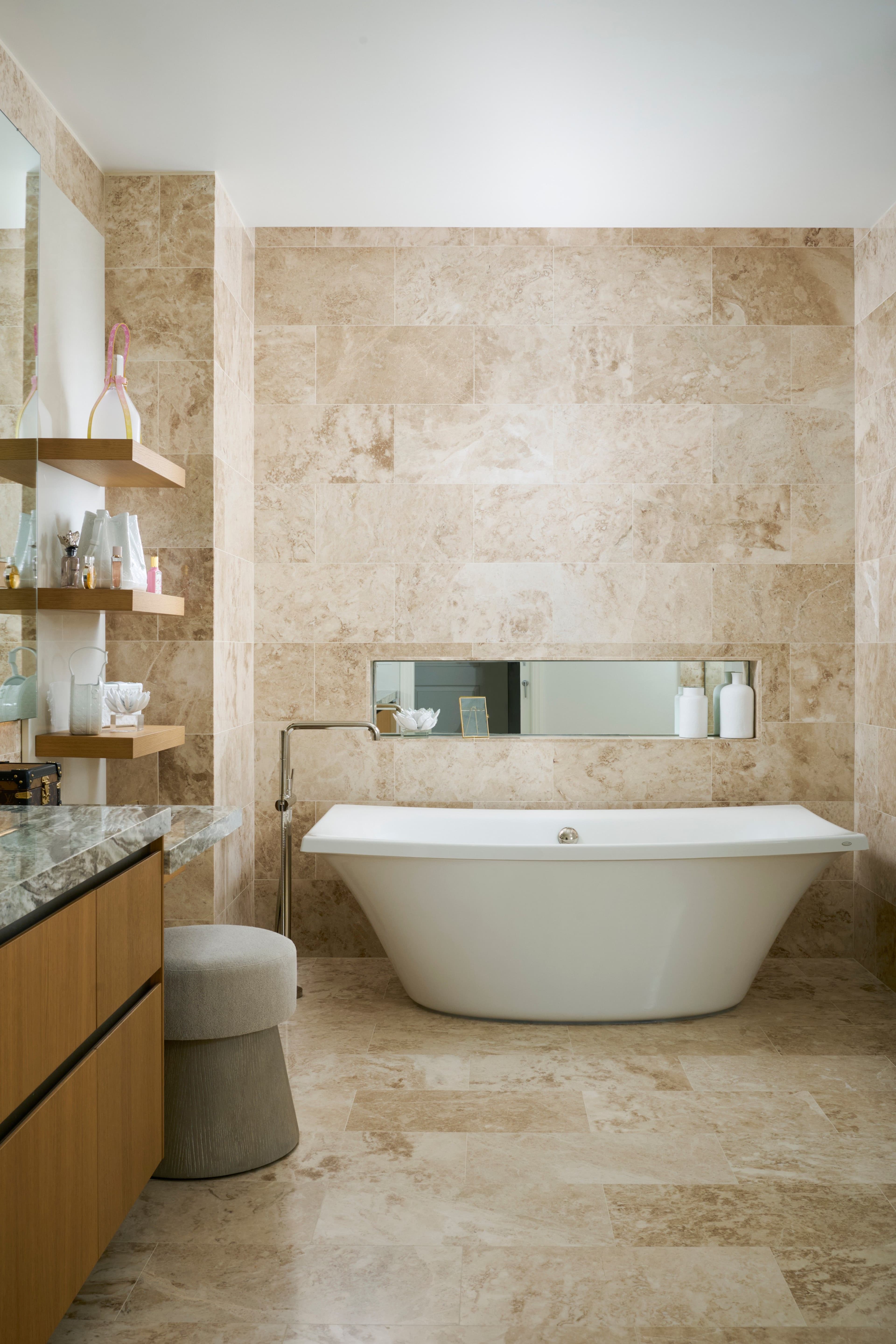363 E Wacker Drive Unit# 6106 - Photo 4
