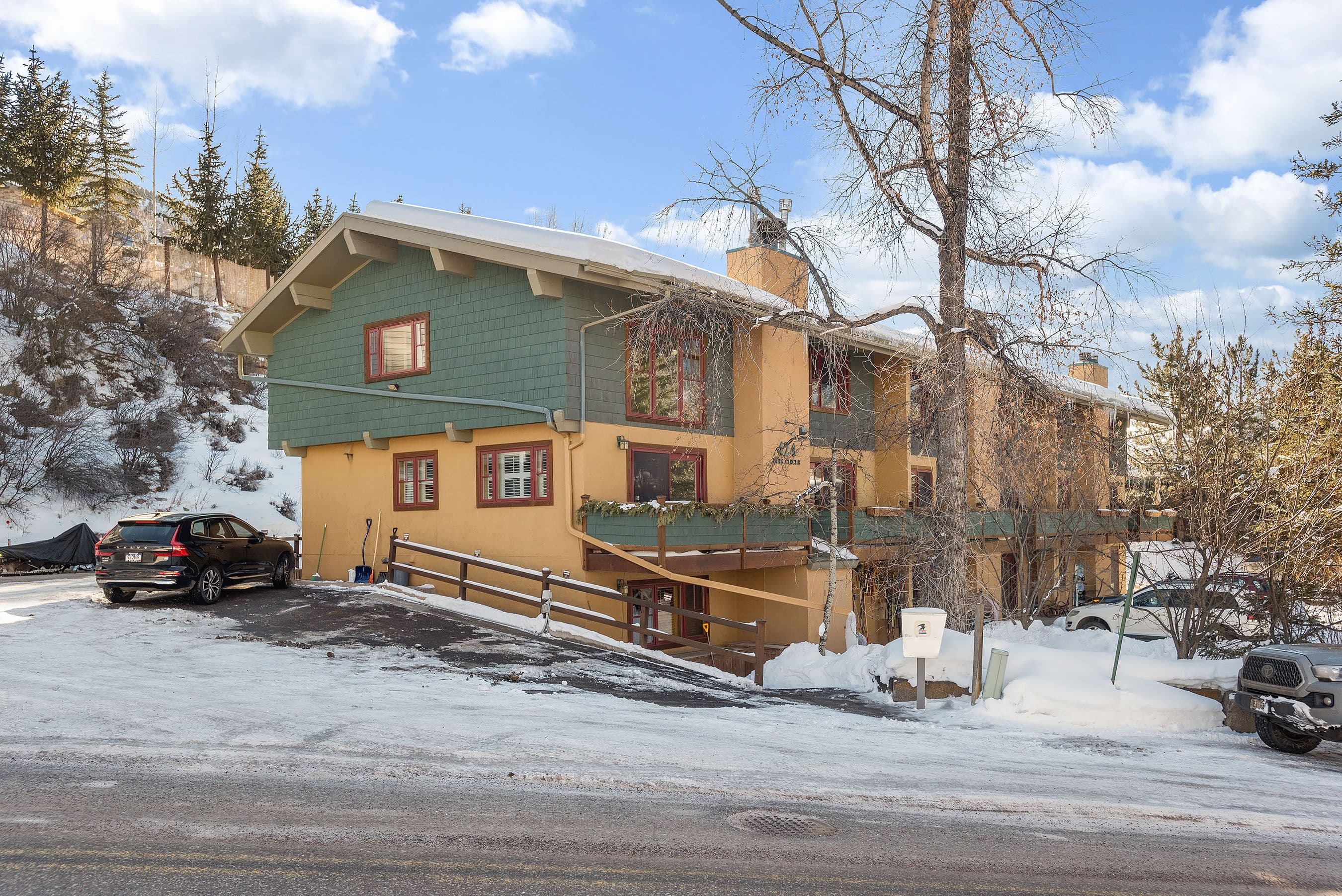 424 Park Circle Unit B, Aspen, CO 81611 - Photo 2