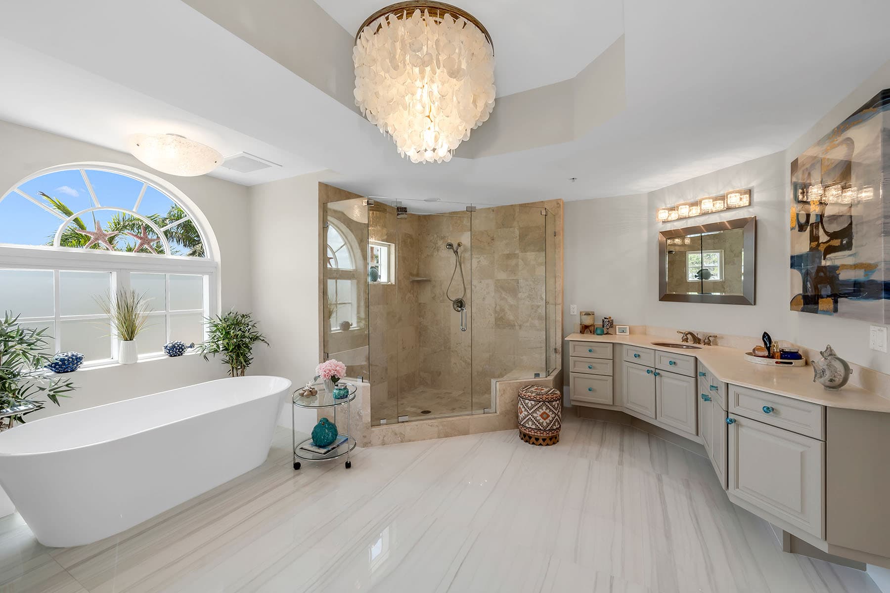 700 La Peninsula Boulevard  - Photo 8