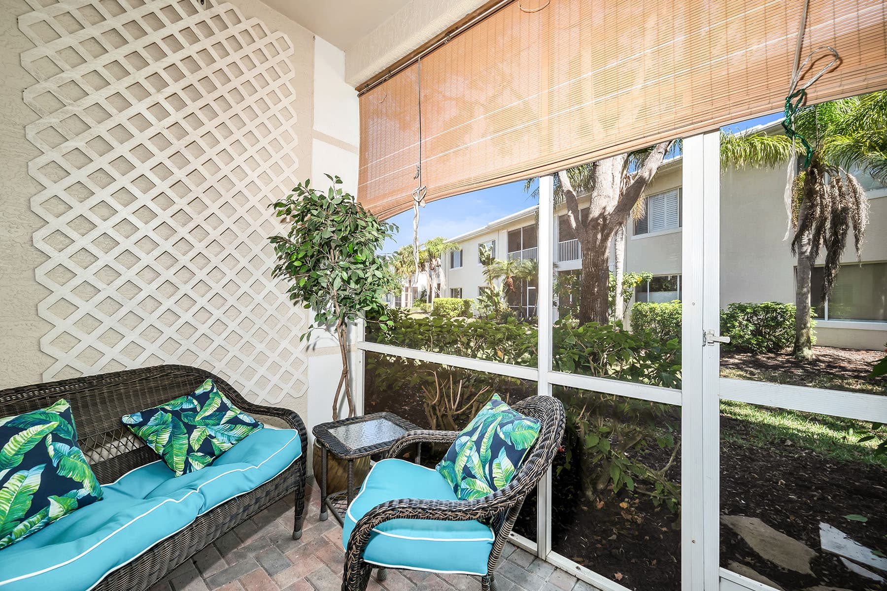1360 Sweetwater Cove  - Photo 5