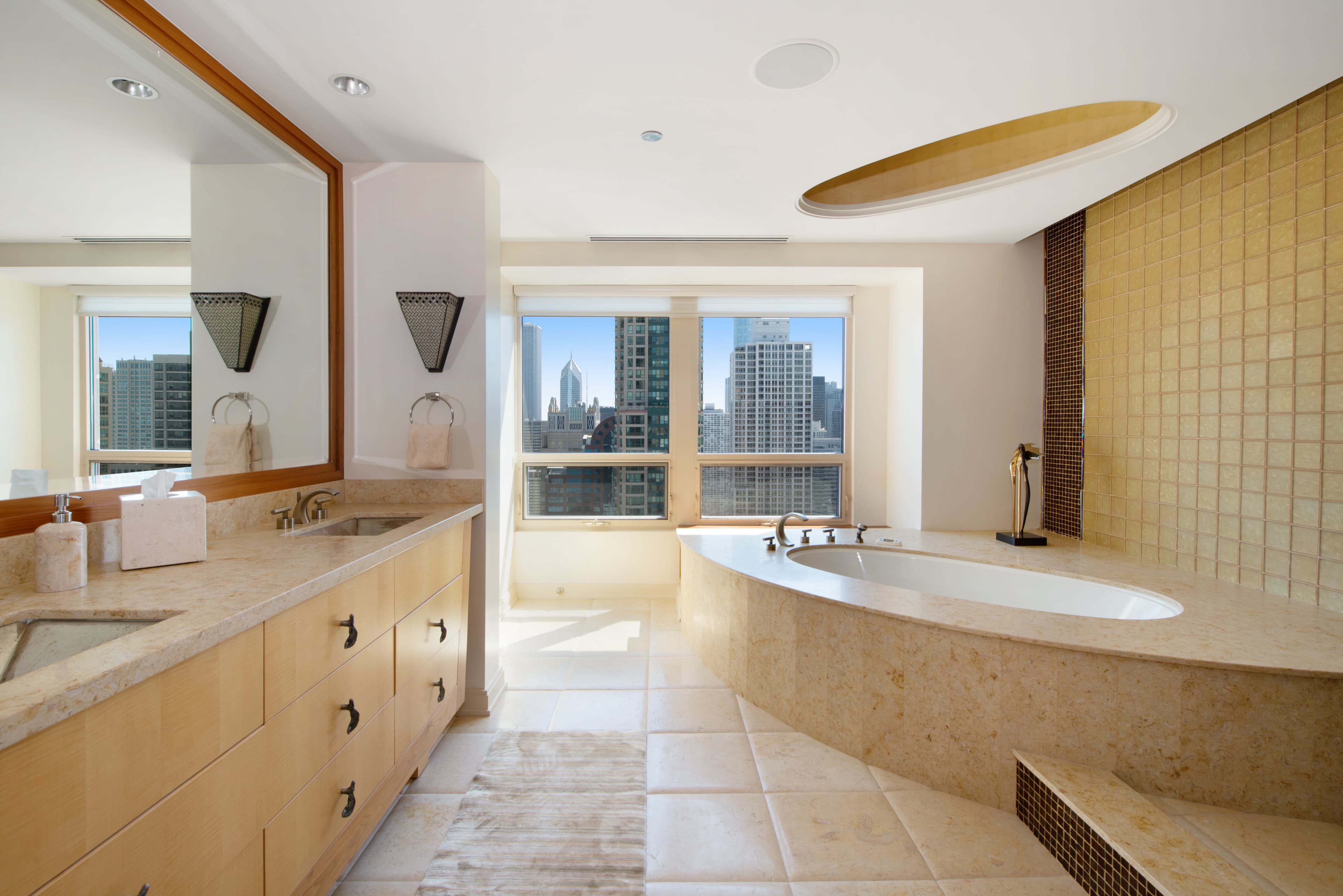 800 N Michigan Avenue Unit# 4201 - Photo 18
