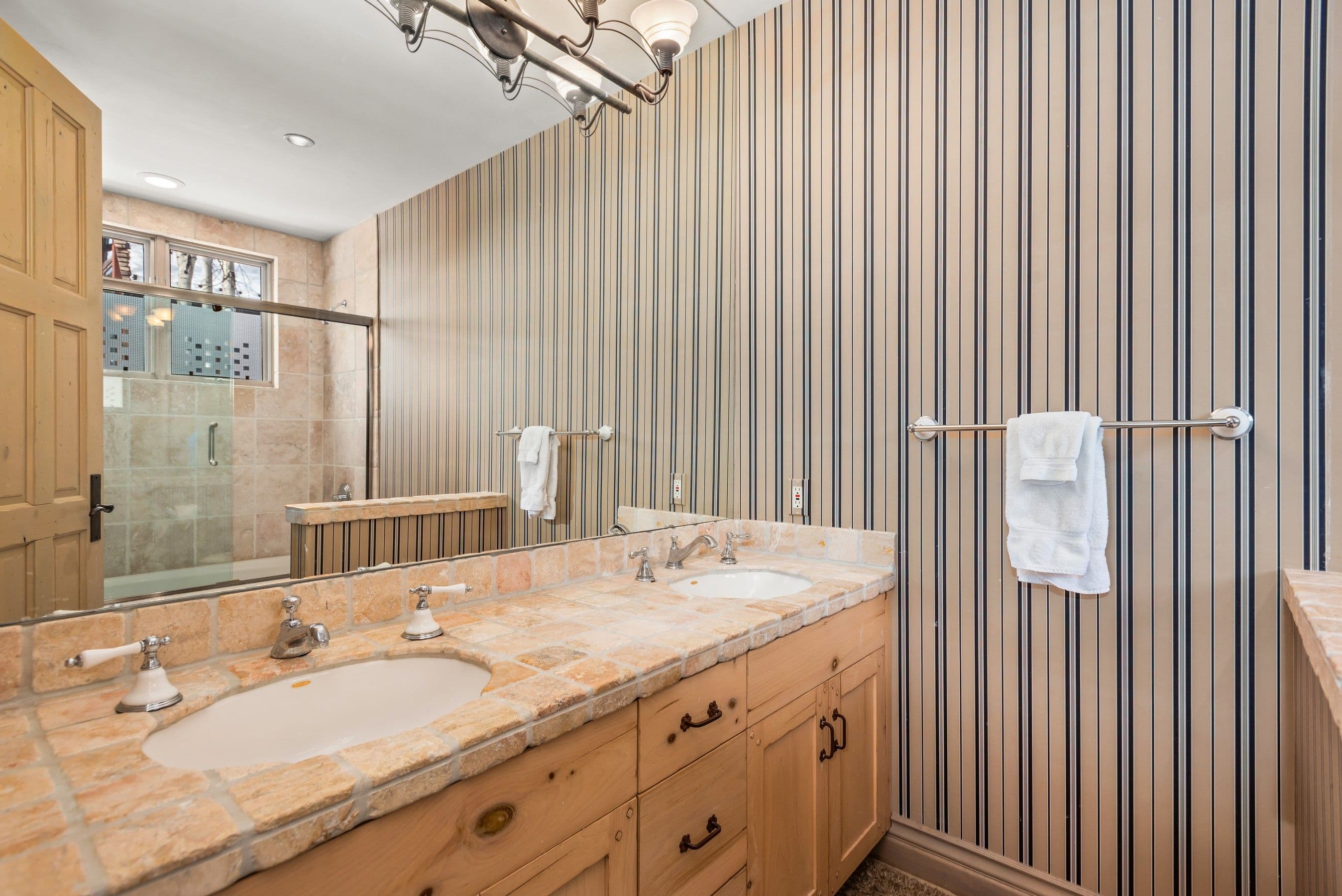 990 E Hopkins Avenue, Aspen, CO 81611 - Photo 7