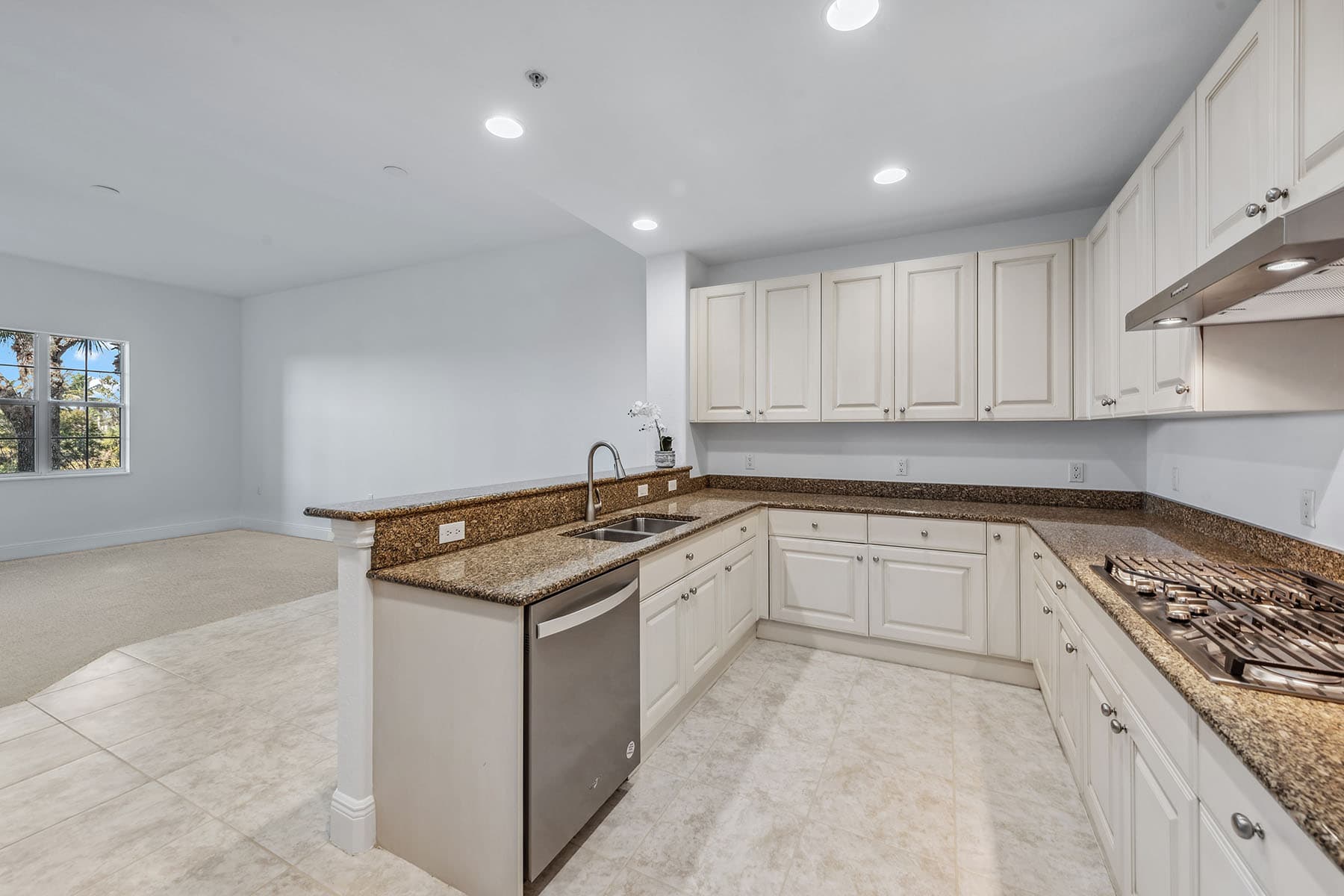 2710 Callista Court  - Photo 4