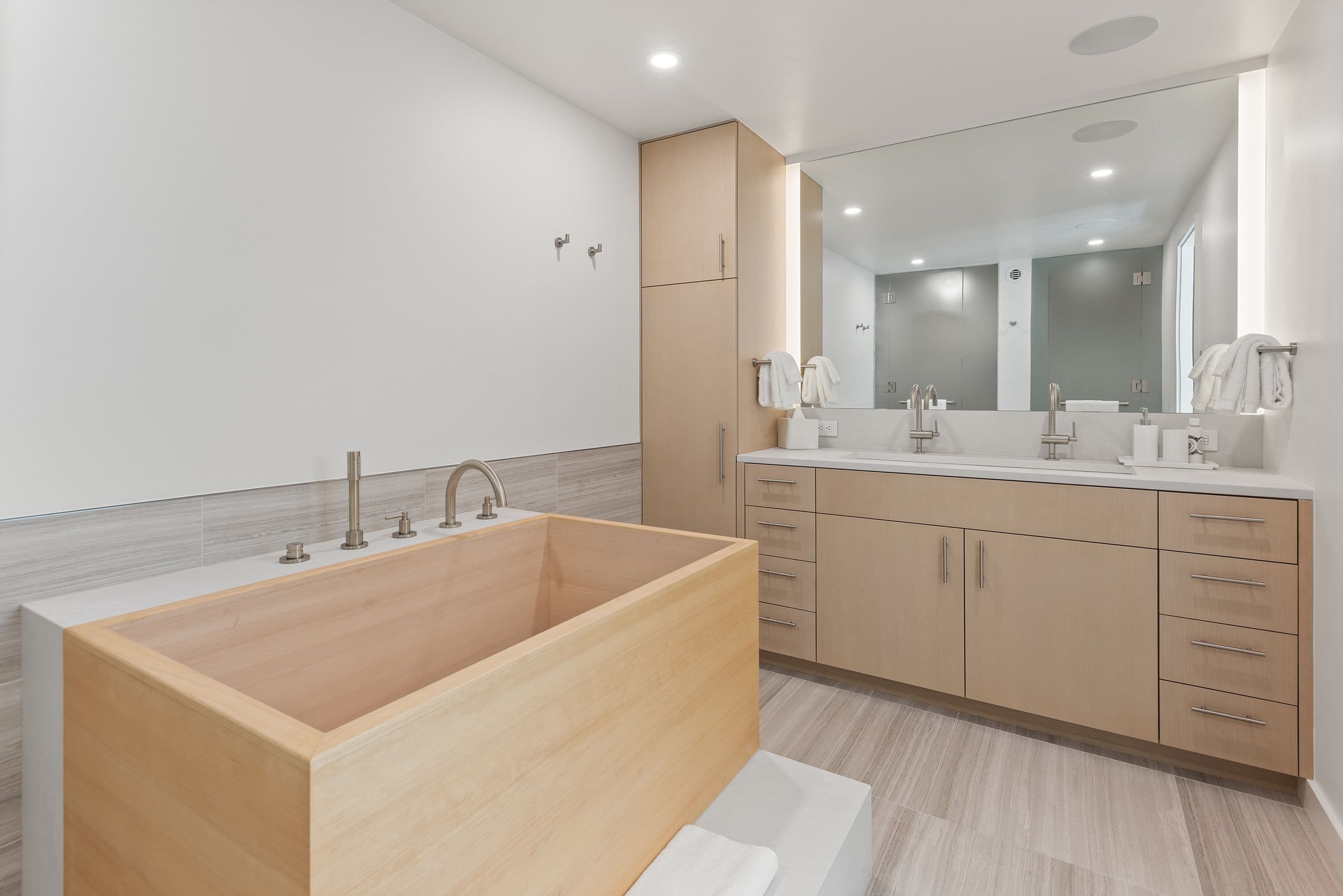 800 E Hopkins Avenue B5, Aspen, CO 81611 - Photo 2