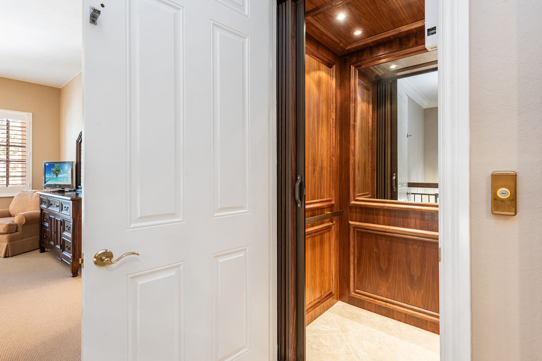 9284 Menaggio Court  - Photo 8