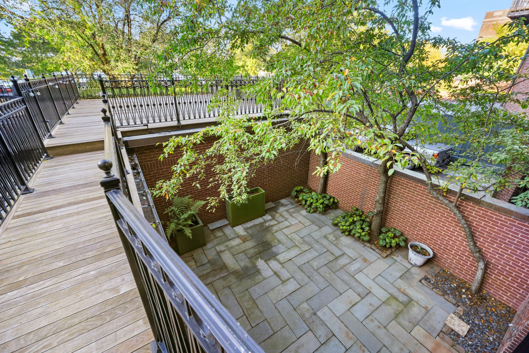 408  Beacon Street 1 - Photo 4