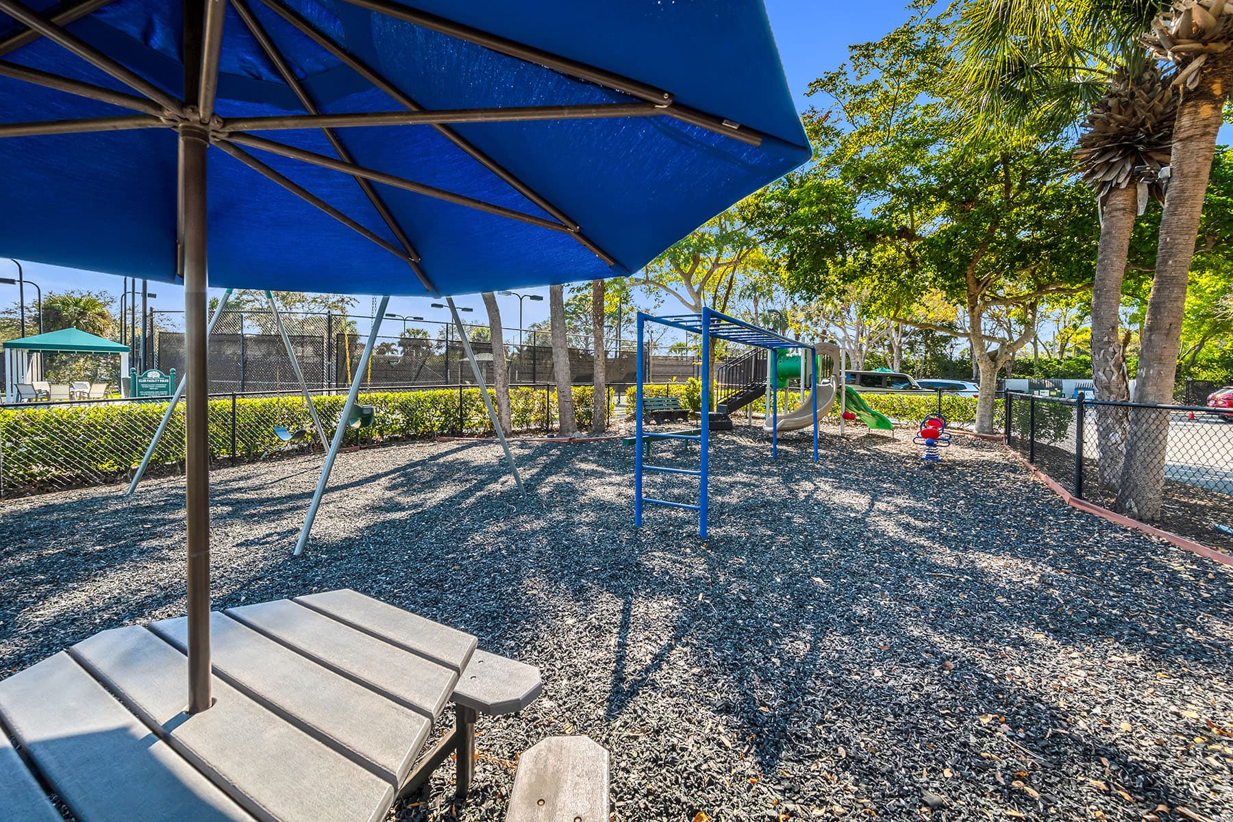 1360 Sweetwater Cove  - Photo 6