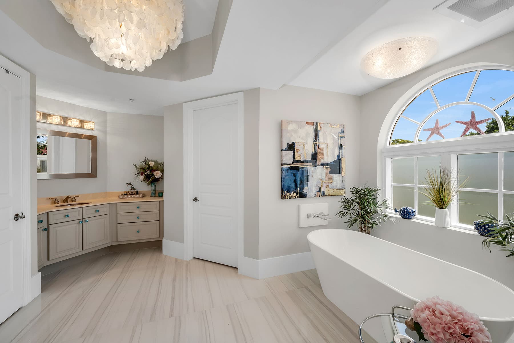 700 La Peninsula Boulevard  - Photo 11