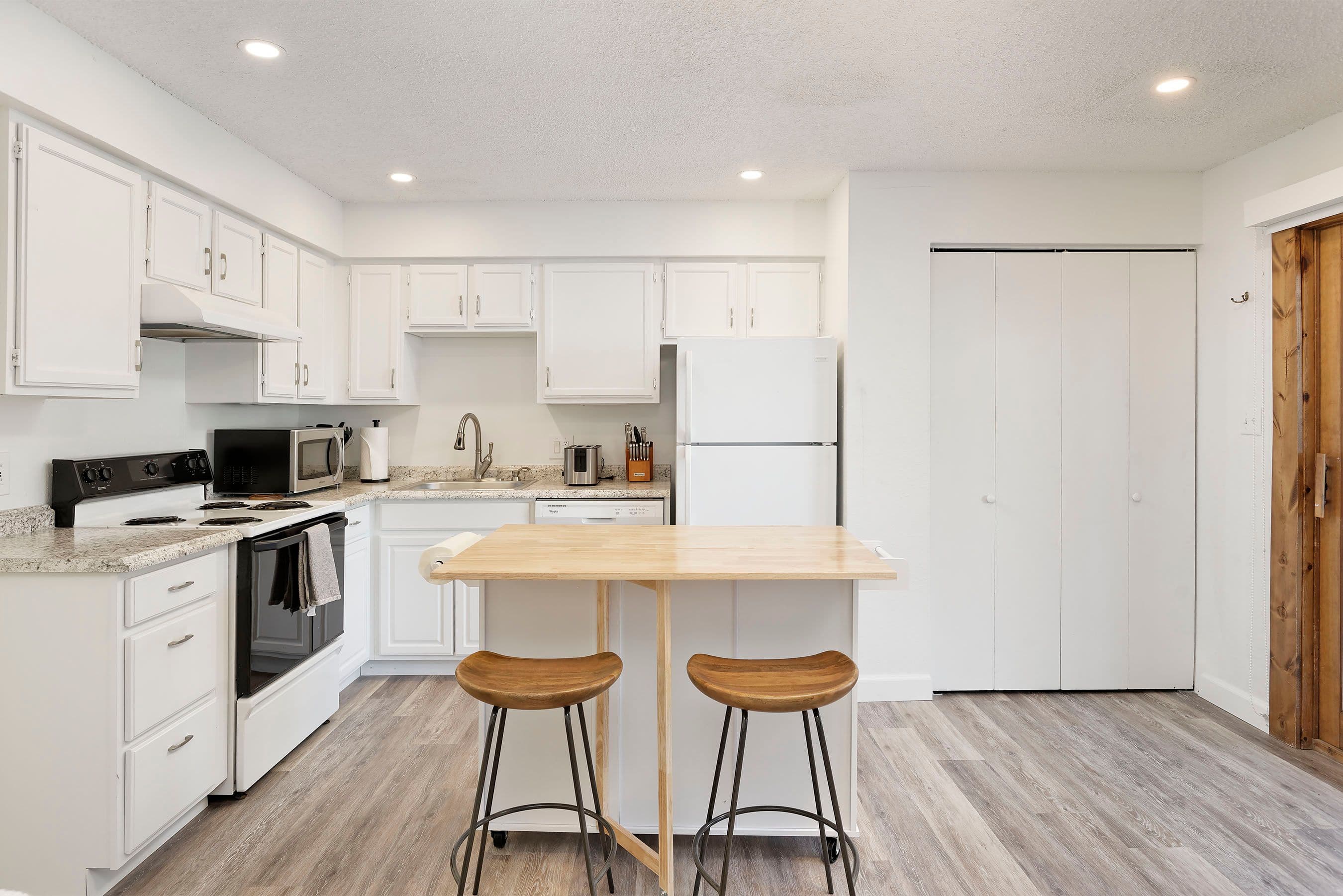 424 Park Circle Unit B, Aspen, CO 81611 - Photo 7