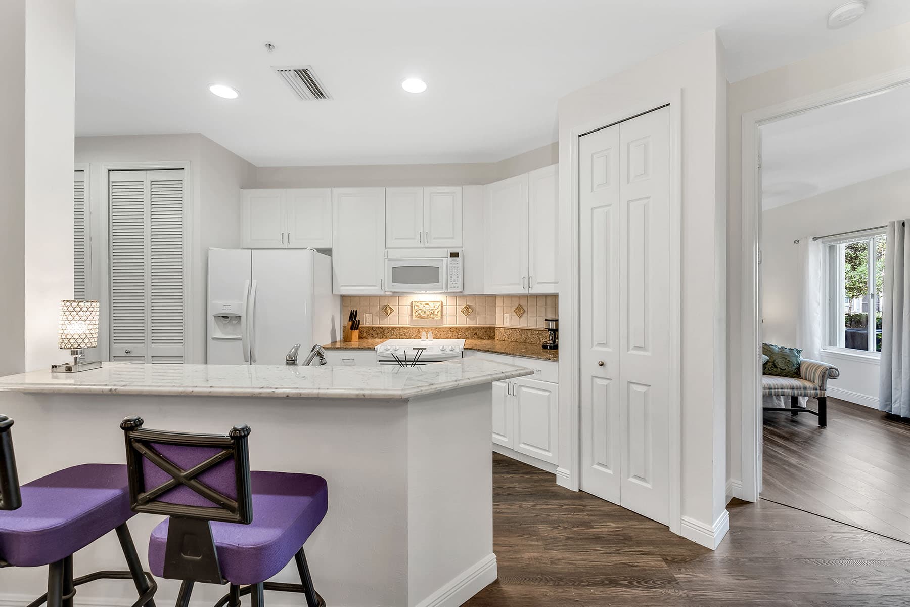 1360 Sweetwater Cove  - Photo 8