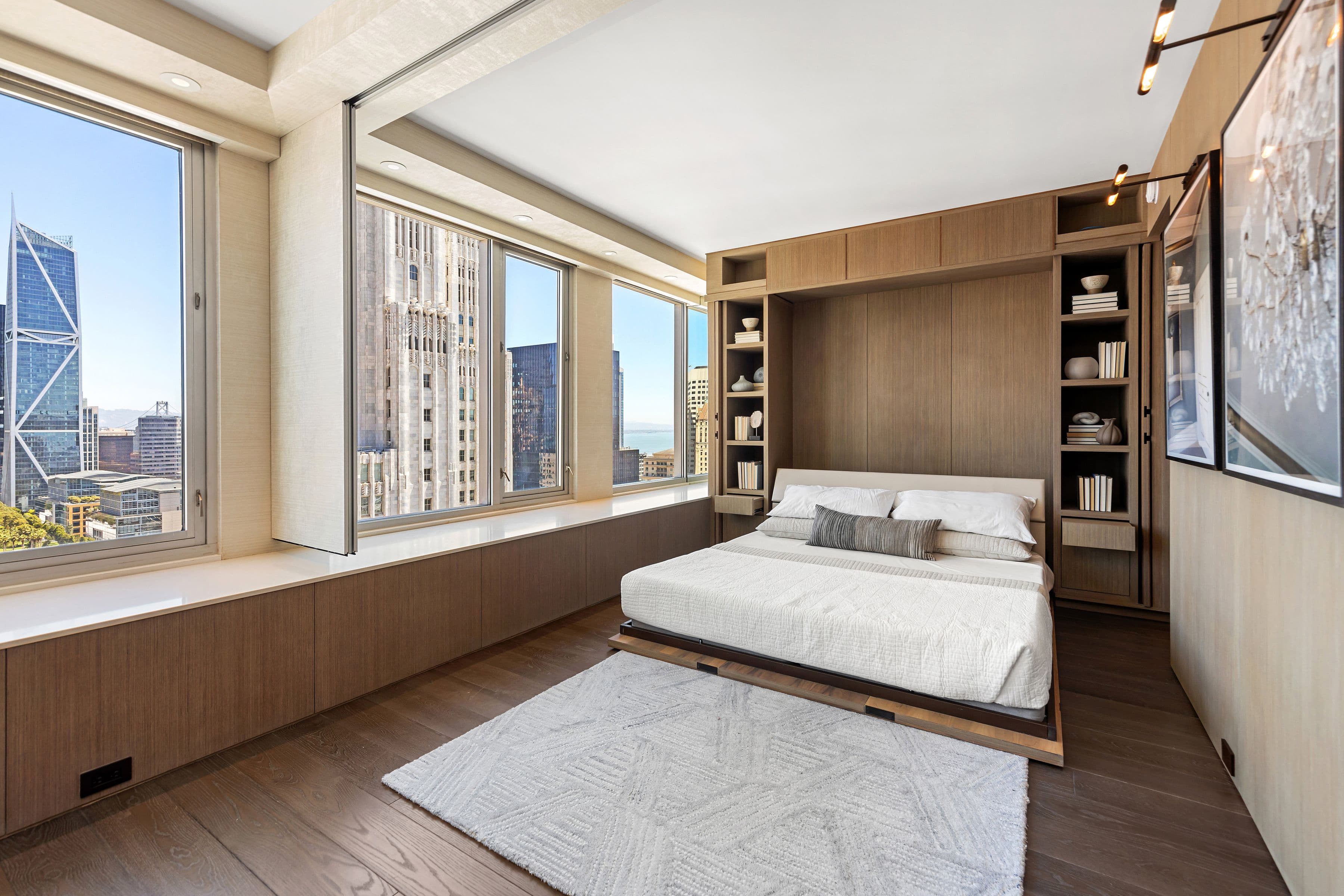 St. Regis Residence 23F  - Photo 2