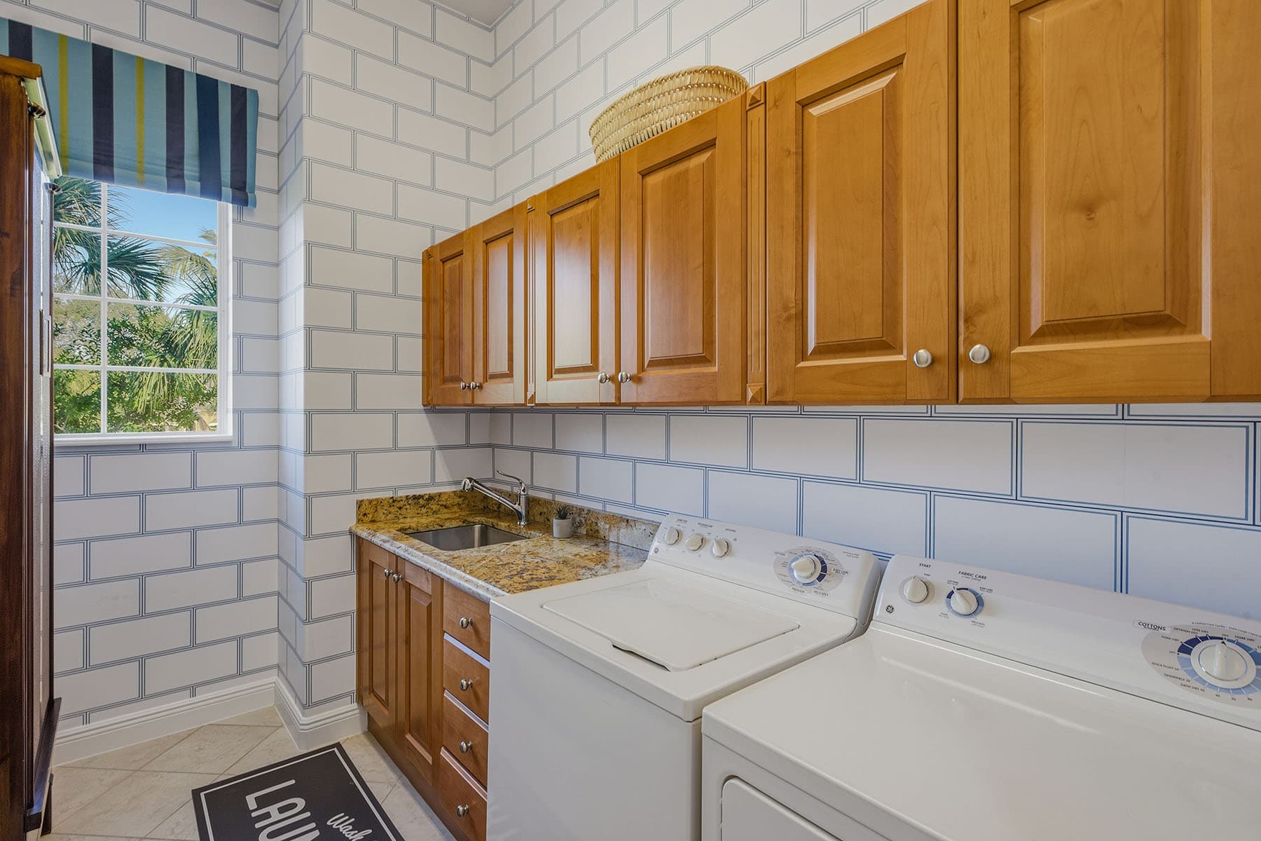 3031 Marengo Court  - Photo 4