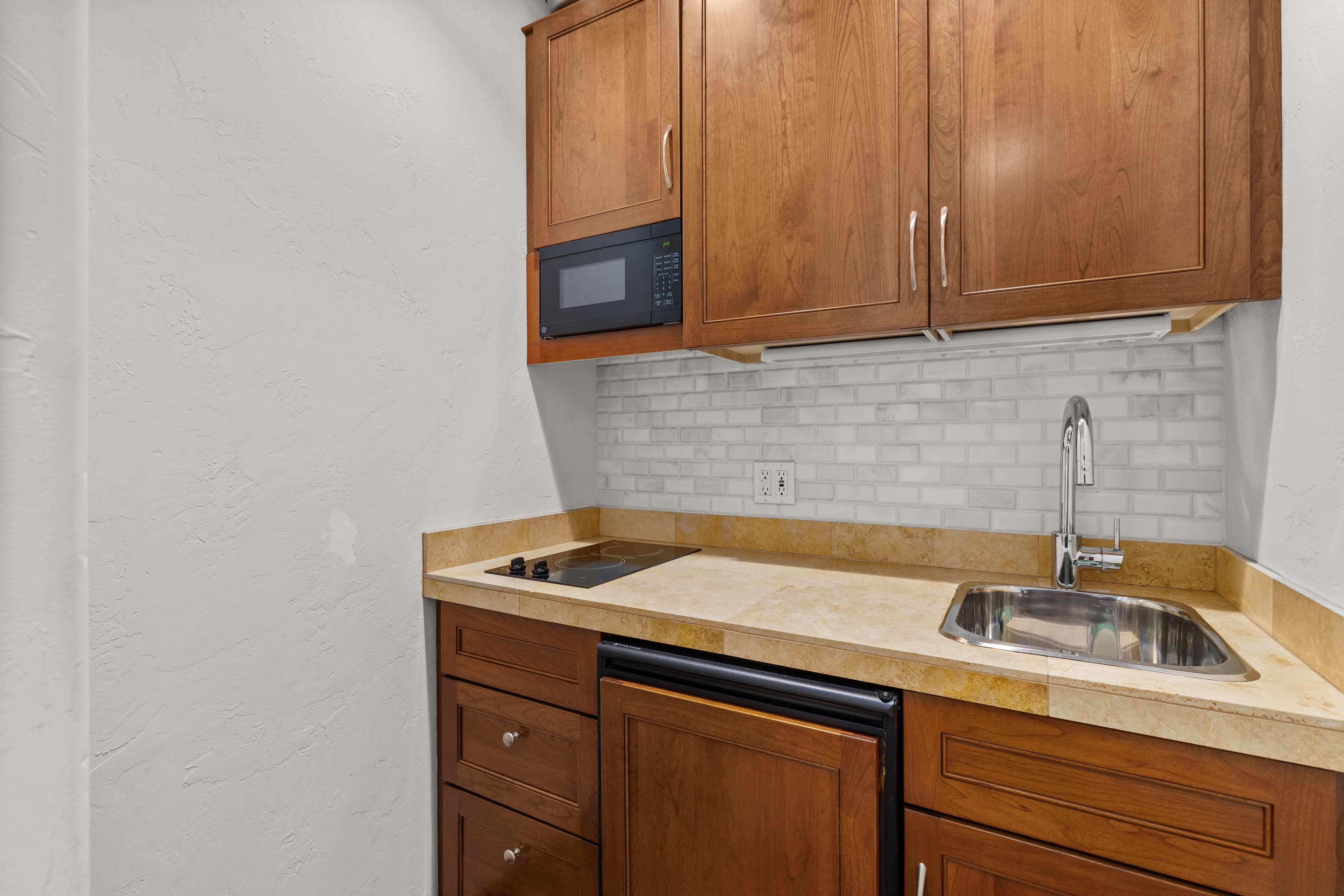 777 Castle Creek Drive, Aspen, CO 81611 - Photo 14