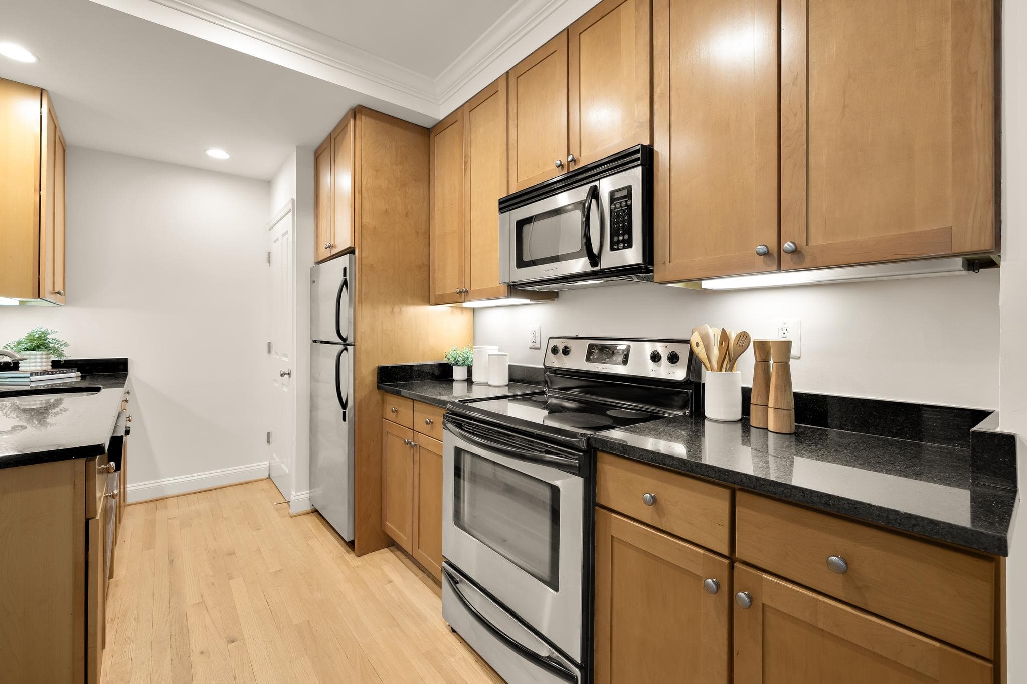 1701 16th Street NW Unit# 822 - Photo 11