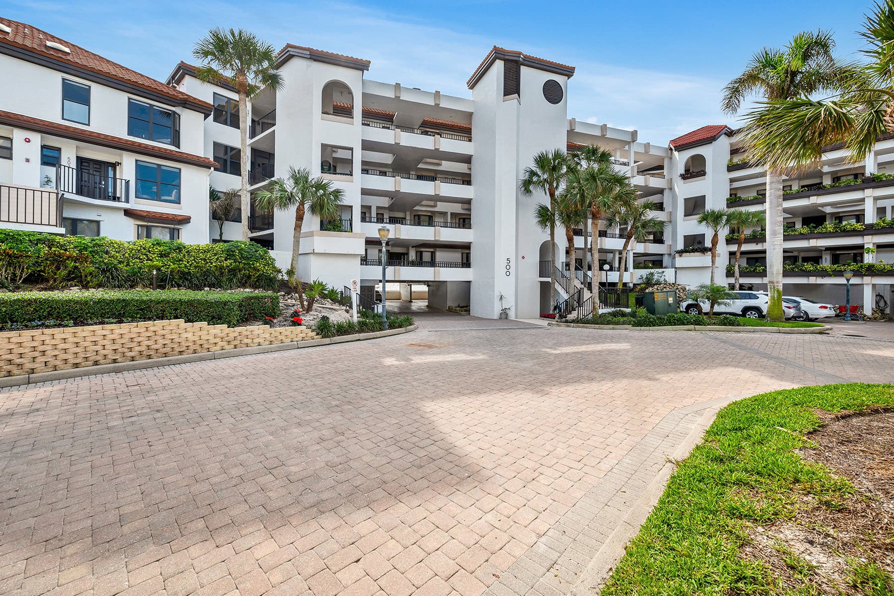 533 La Peninsula Boulevard  - Photo 12