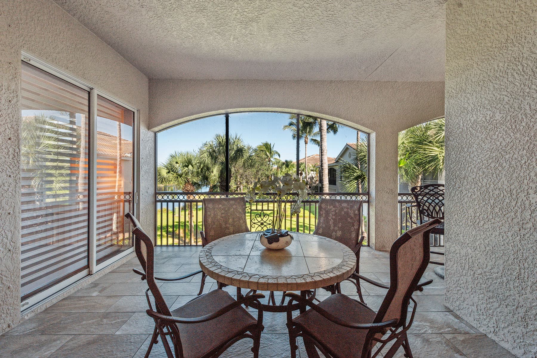 3189 Aviamar Circle  - Photo 7