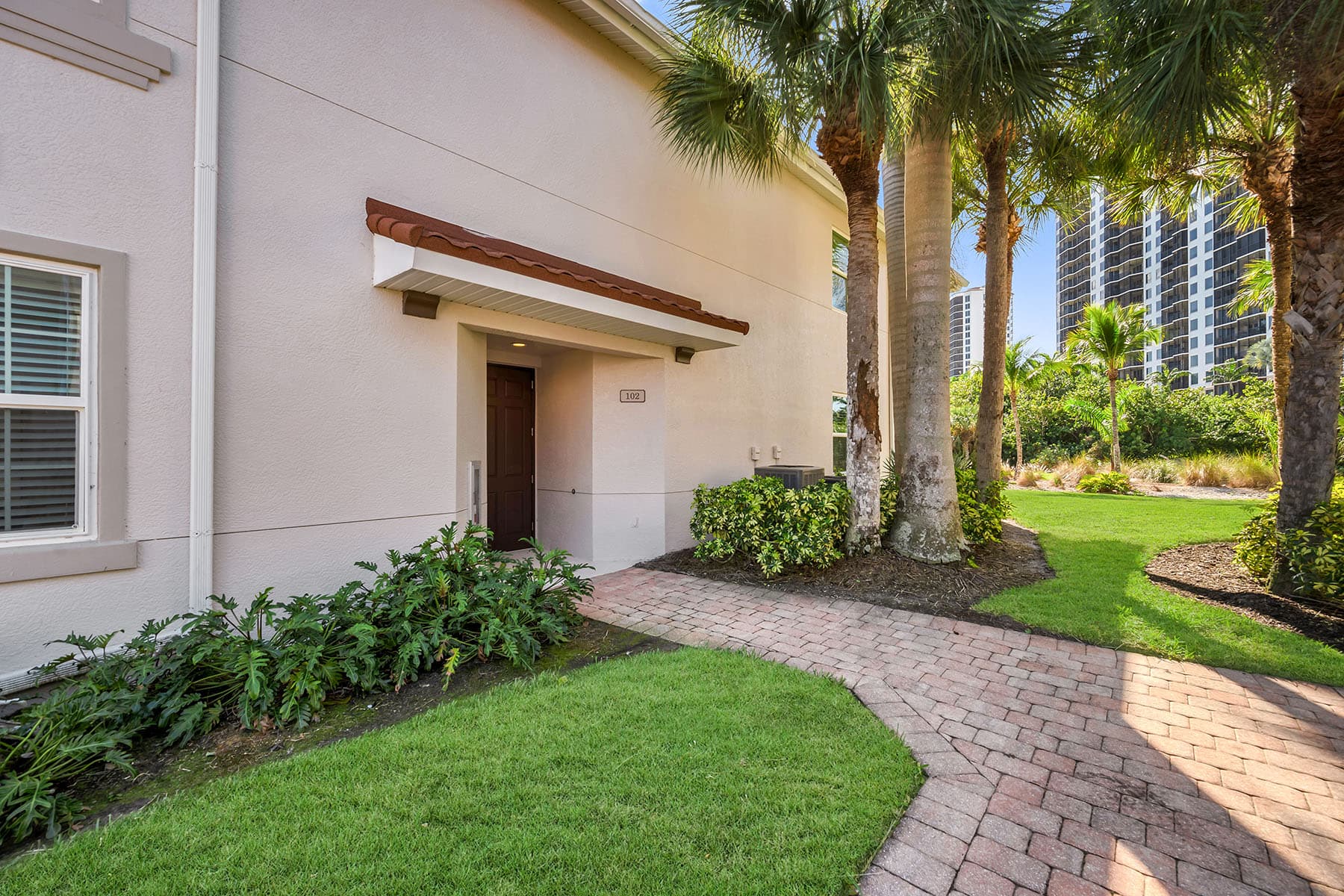 1285 Rialto Way  - Photo 12