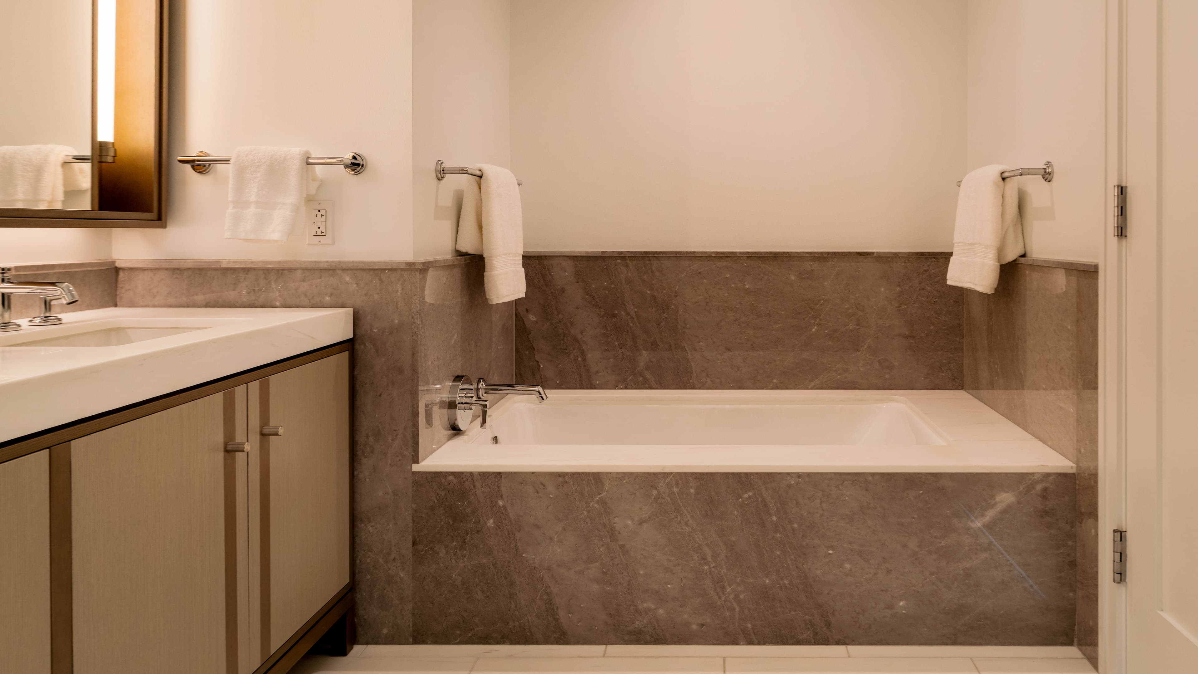 370-380  Harrison Avenue PH2G - Photo 12