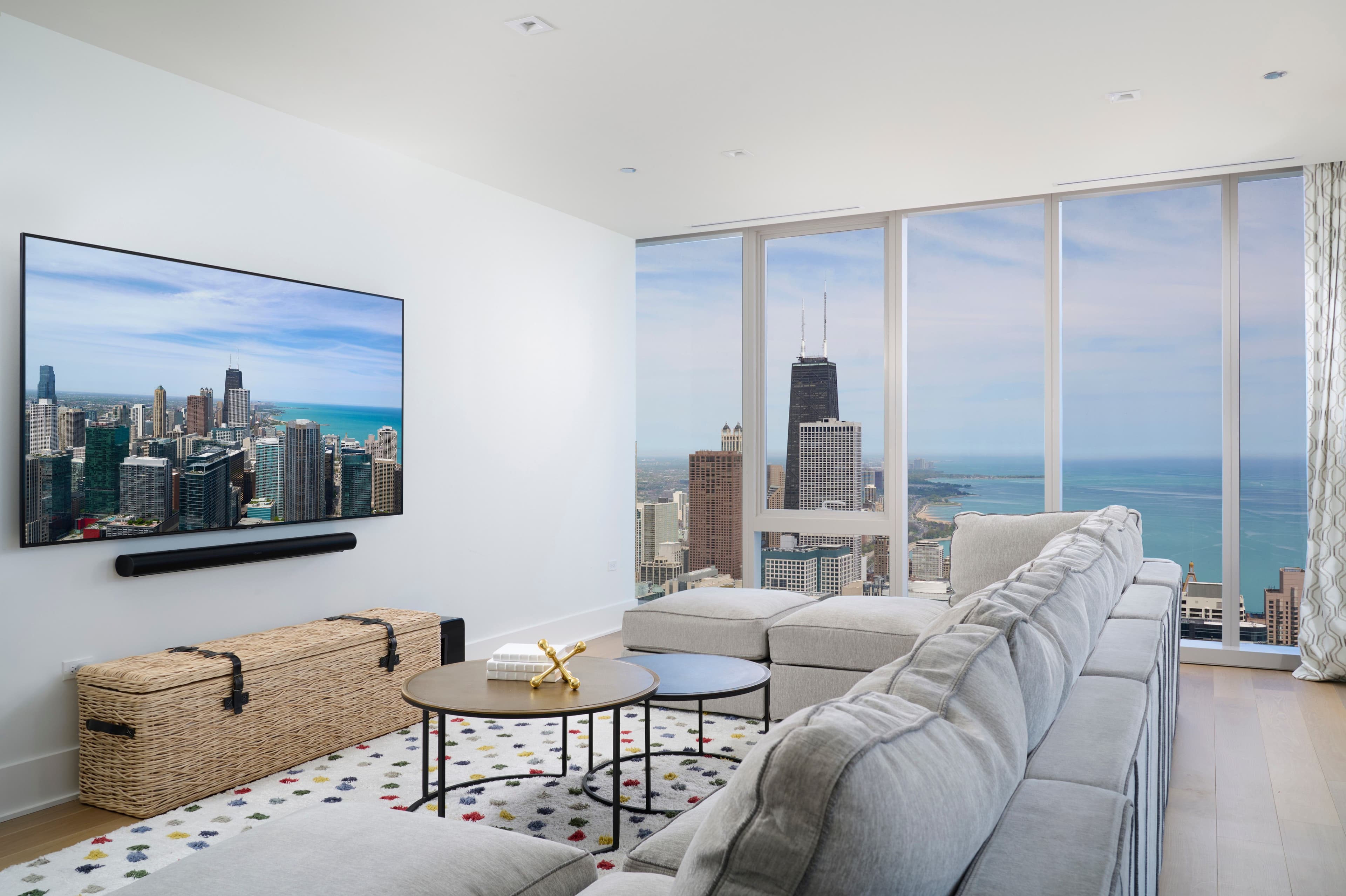 363 E Wacker Drive Unit# 6106 - Photo 6