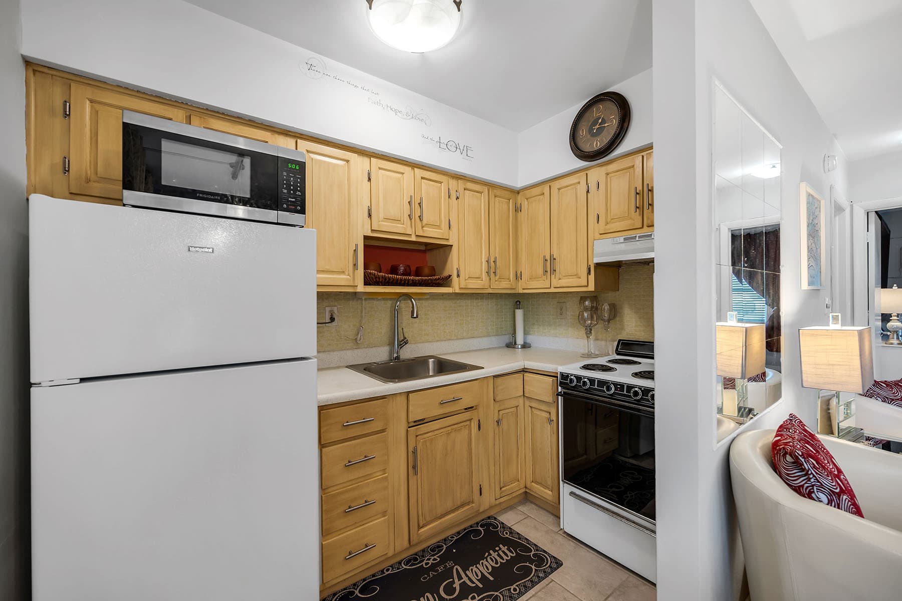 235 Seaview Court  - Photo 10