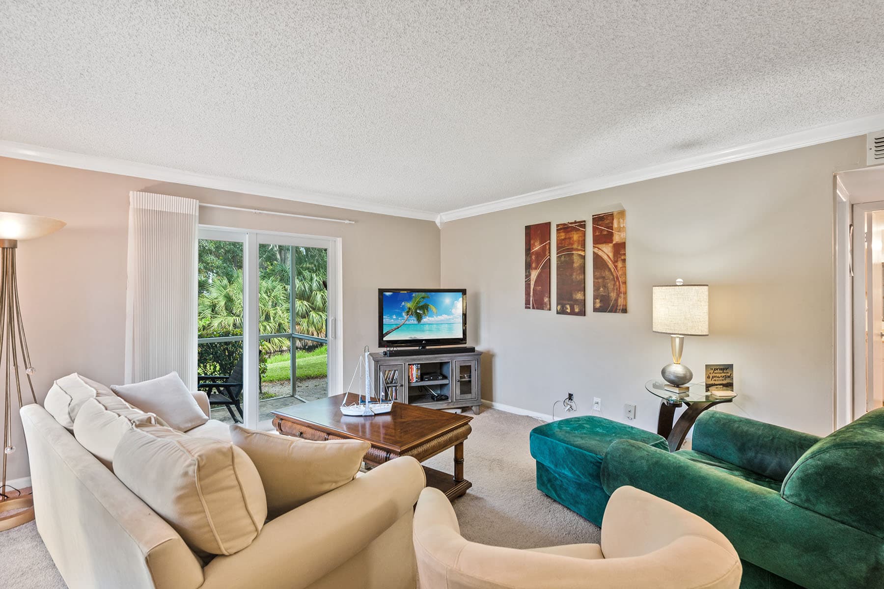 272 Palm Drive , 3 - Photo 1