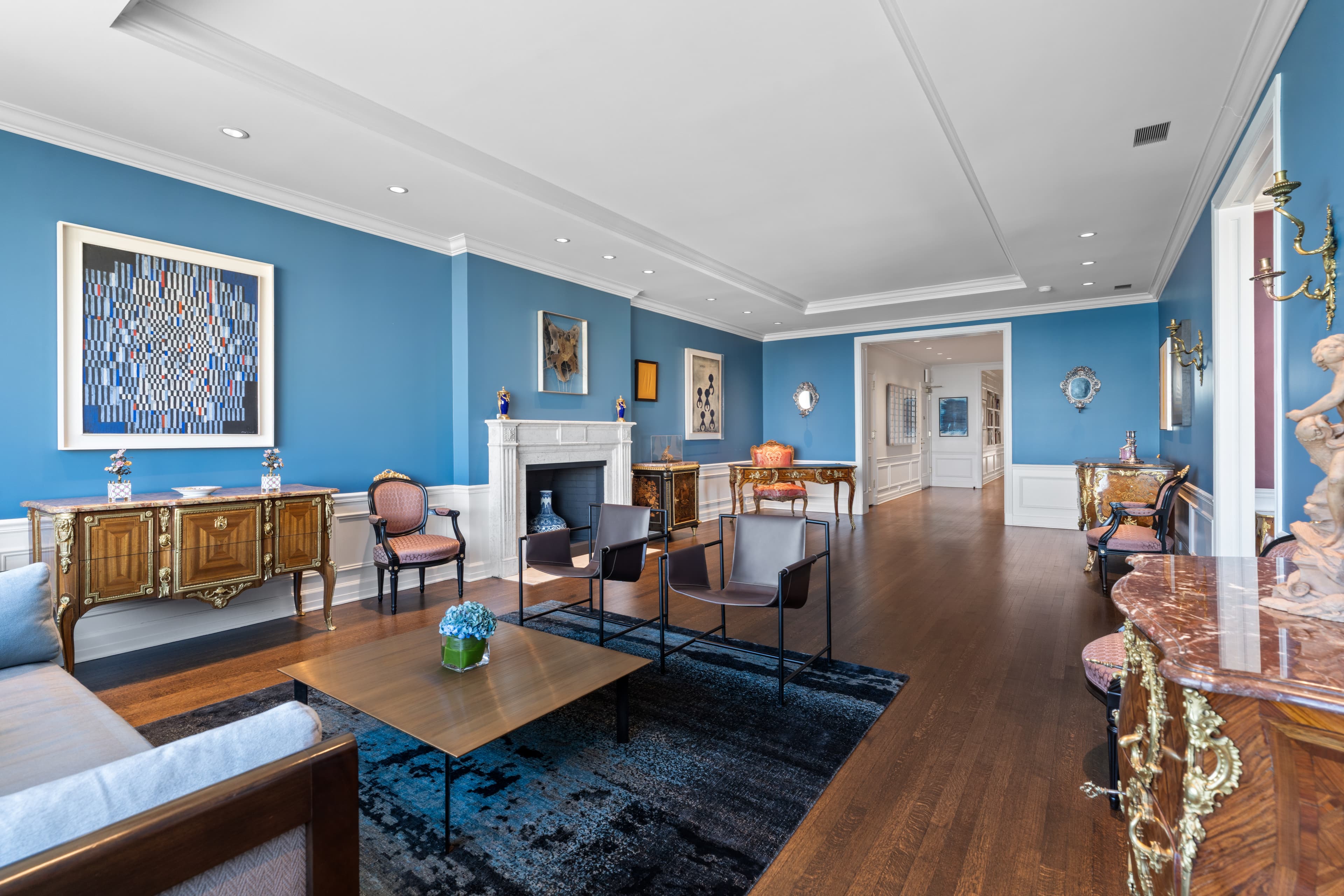 179 E Lake Shore Drive Unit# 25W - Photo 2