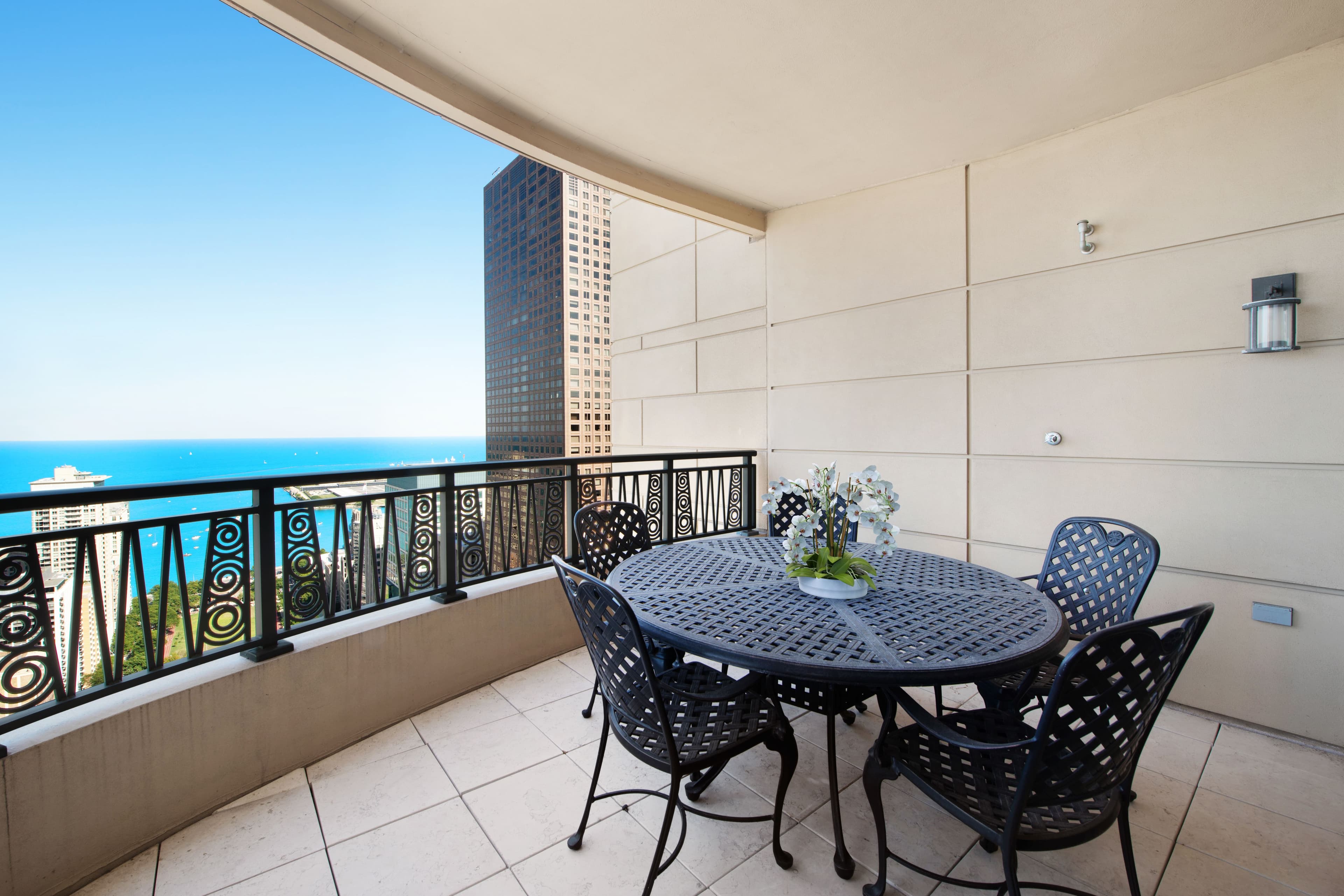 800 N Michigan Avenue Unit# 4201 - Photo 15