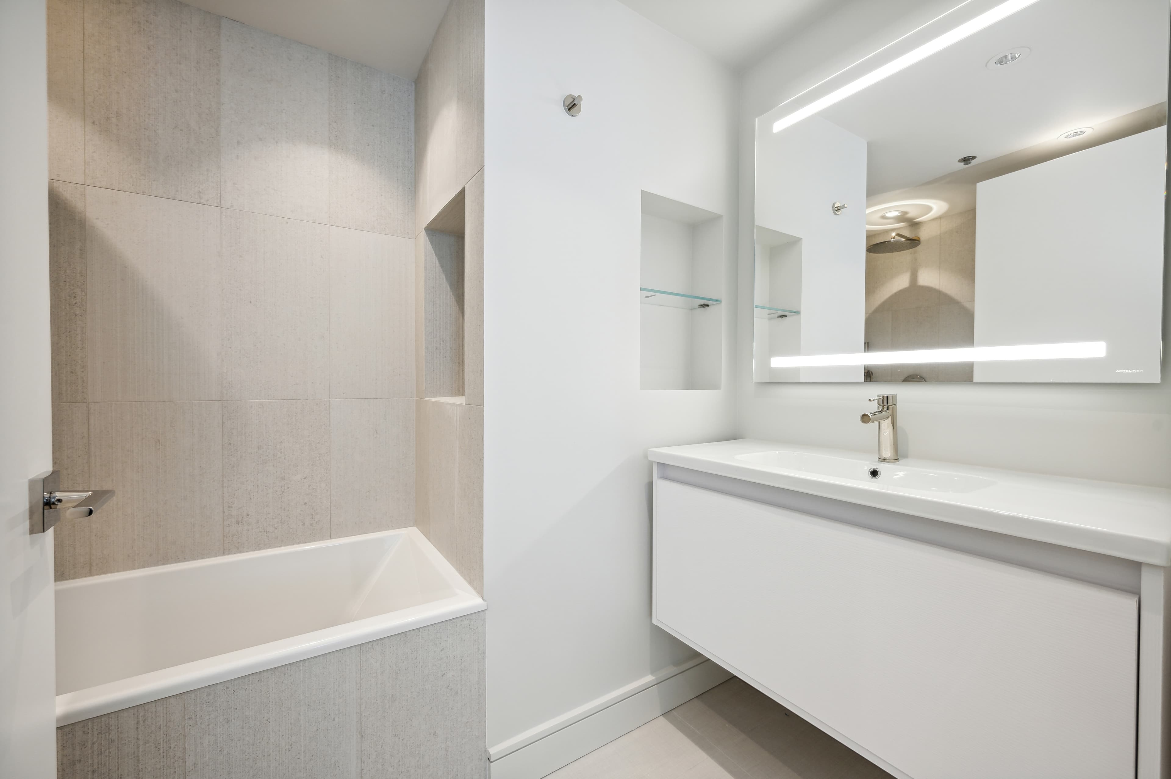 161 E Chicago Avenue Unit# 60M1-N2 - Photo 47