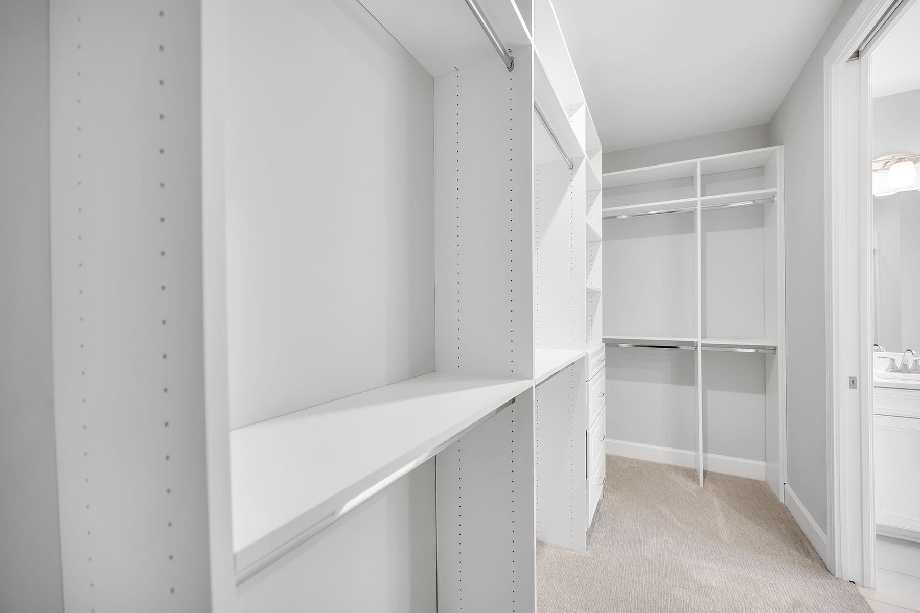 15256 Zeno Way  - Photo 2