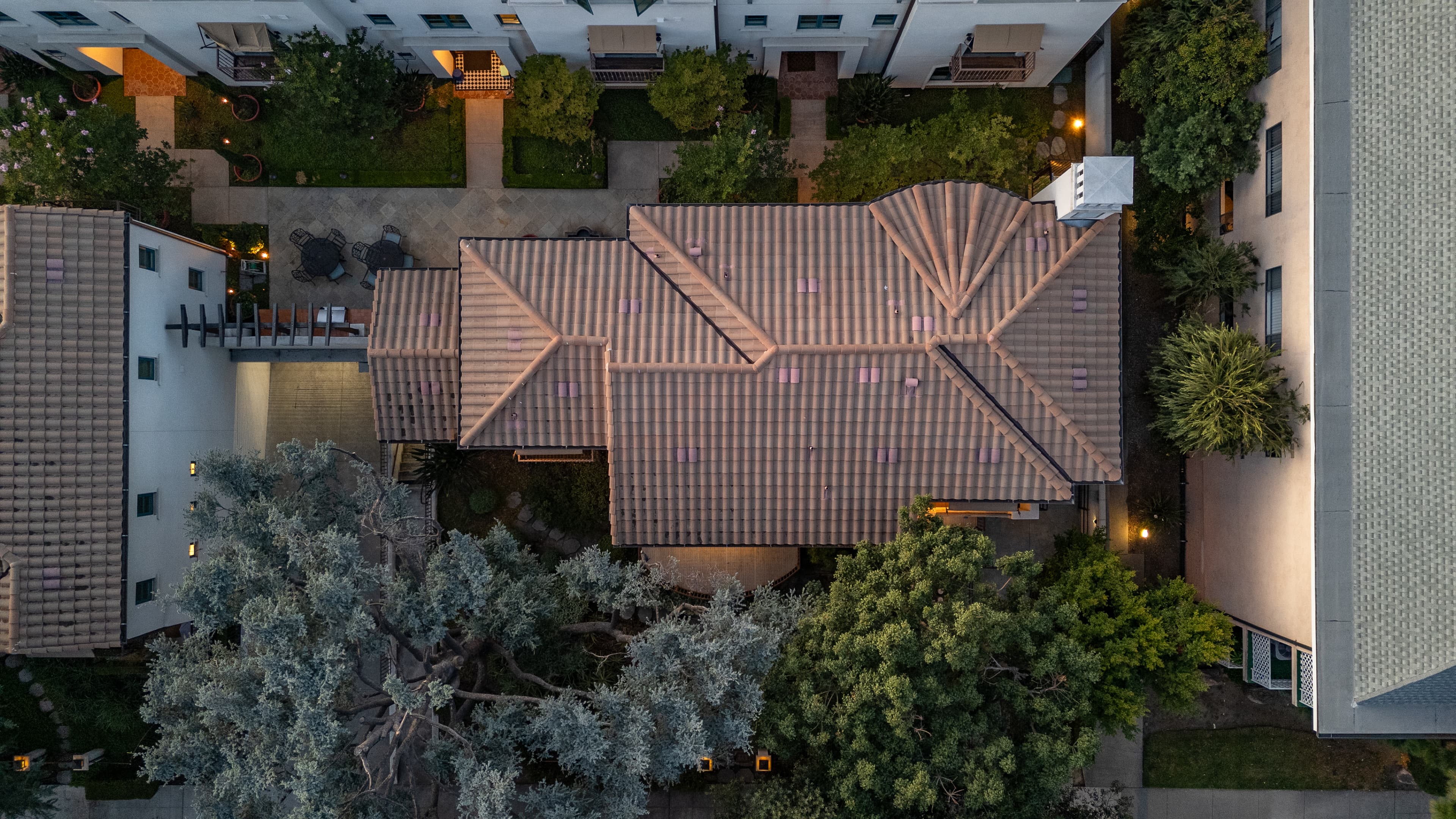 188 South Sierra Madre Boulevard # 8 - Photo 3
