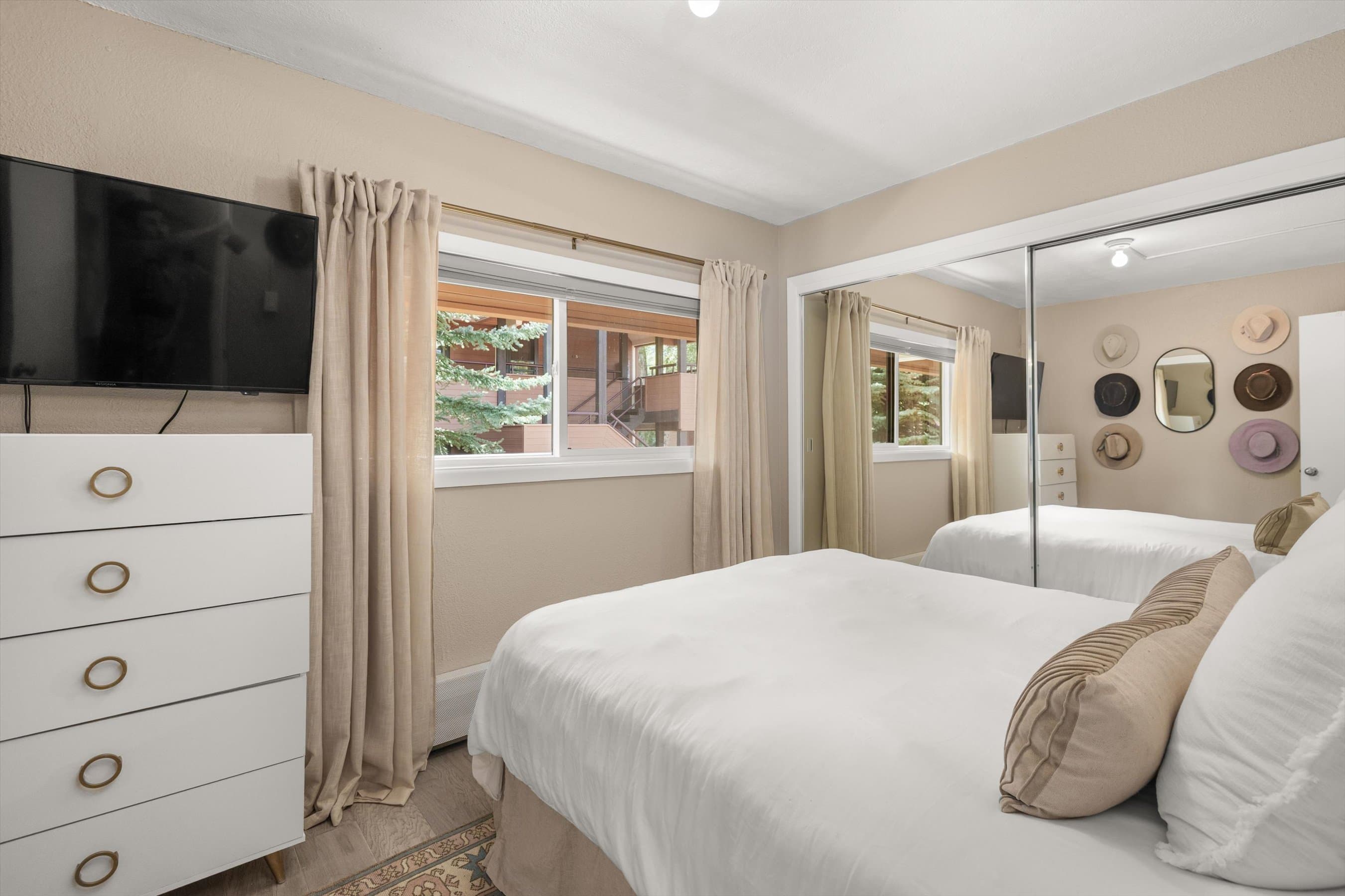 950 Vine Street, Aspen, CO 81611 - Photo 12