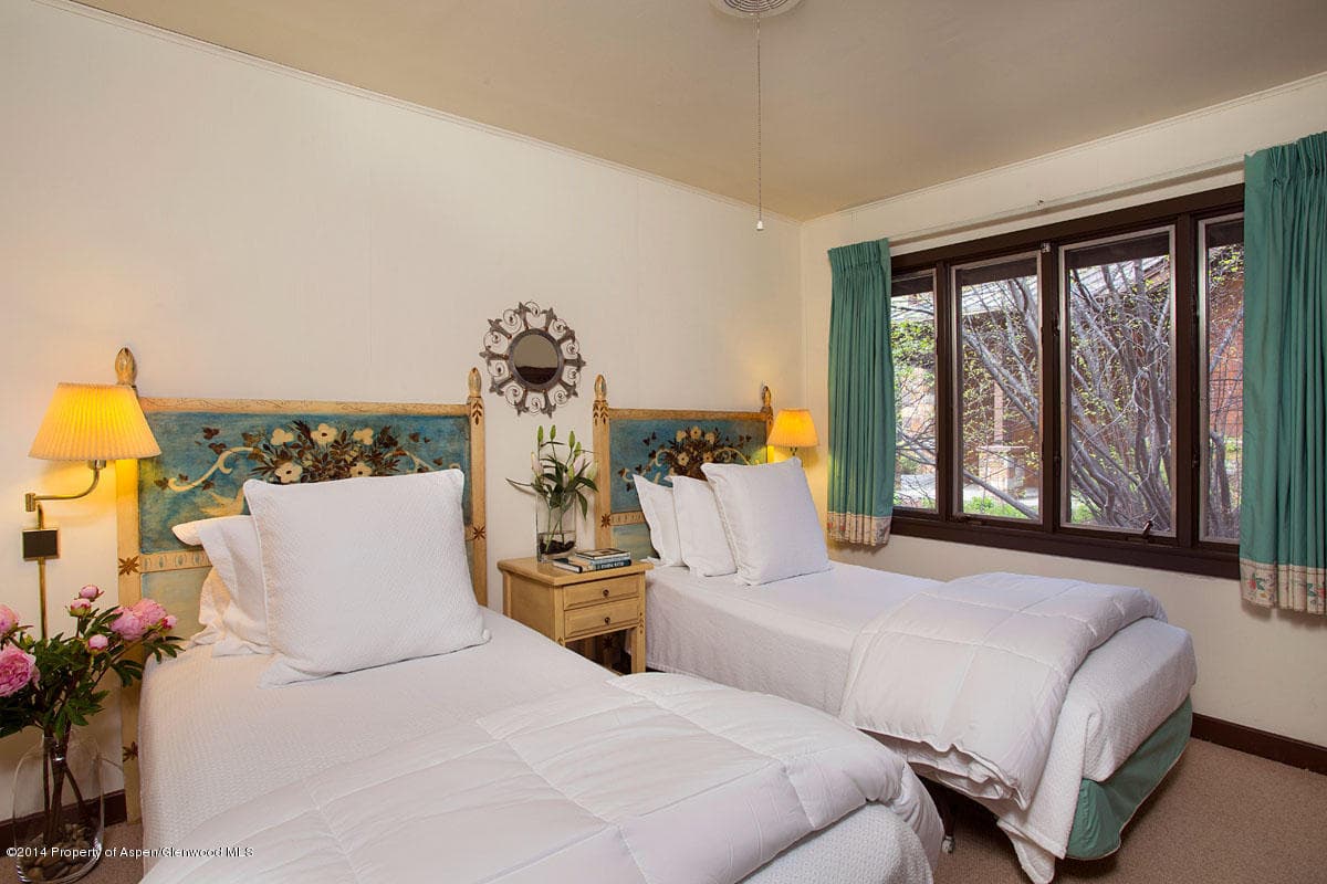 700 W Smuggler Street, Aspen, CO 81611 - Photo 12