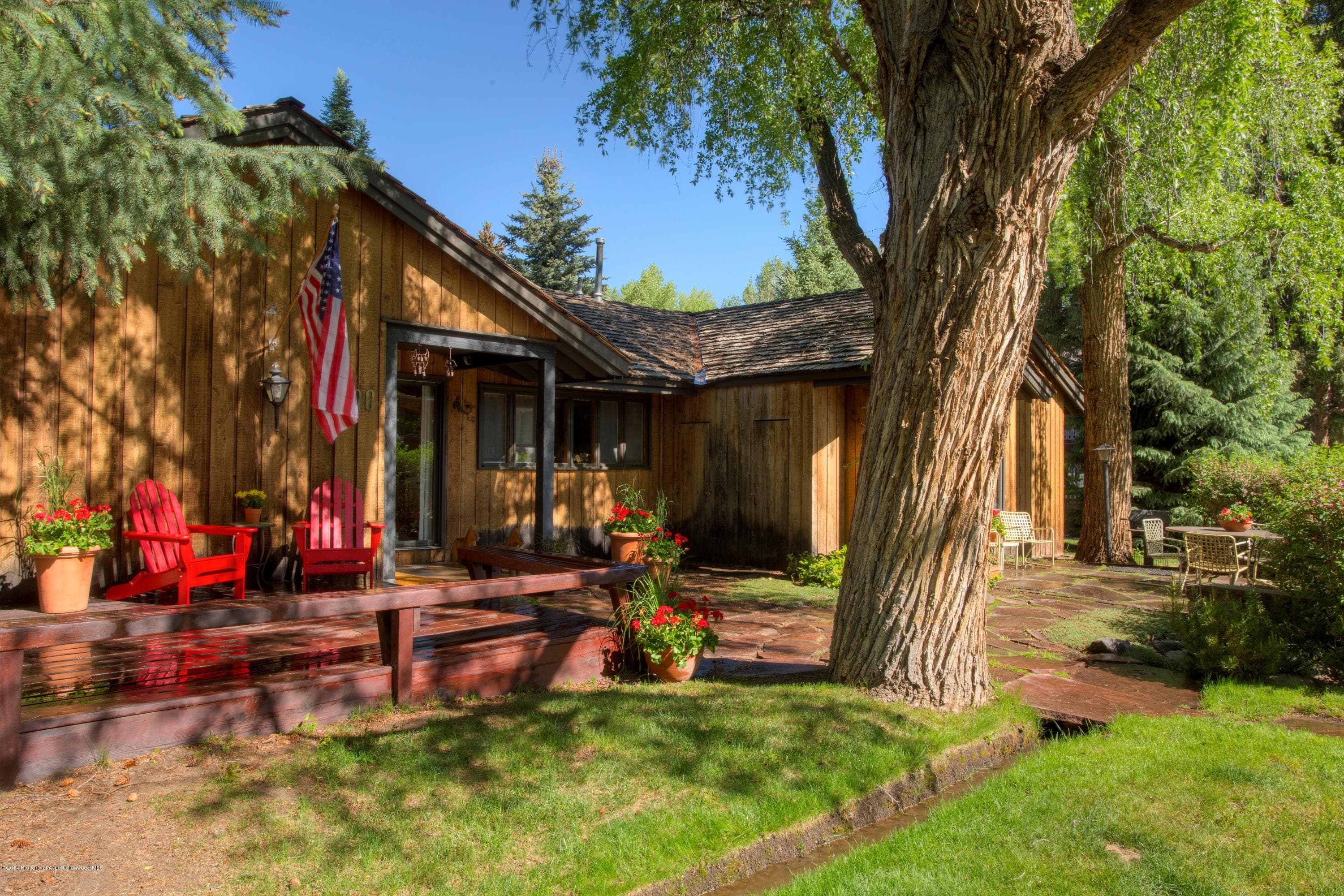 700 W Smuggler Street, Aspen, CO 81611