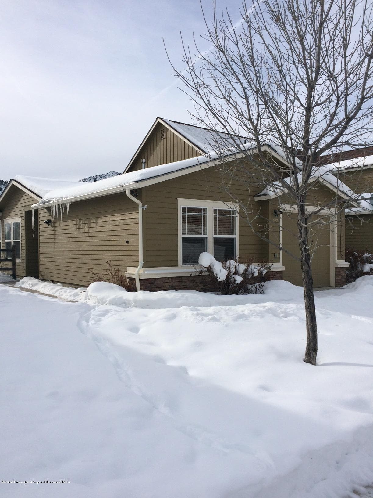 227 E Capital Court, New Castle, CO 81647 - Photo 1
