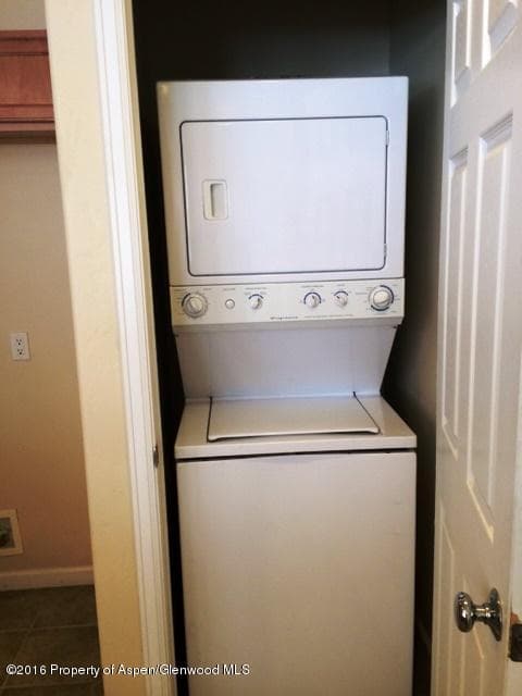 227 E Capital Court, New Castle, CO 81647 - Photo 4