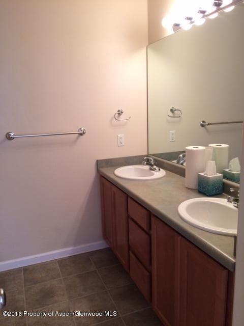 227 E Capital Court, New Castle, CO 81647 - Photo 10