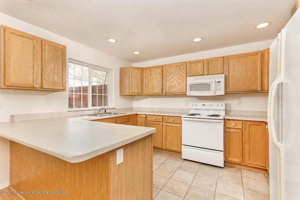 757 Pine Court, New Castle, CO 81647 - Photo 3