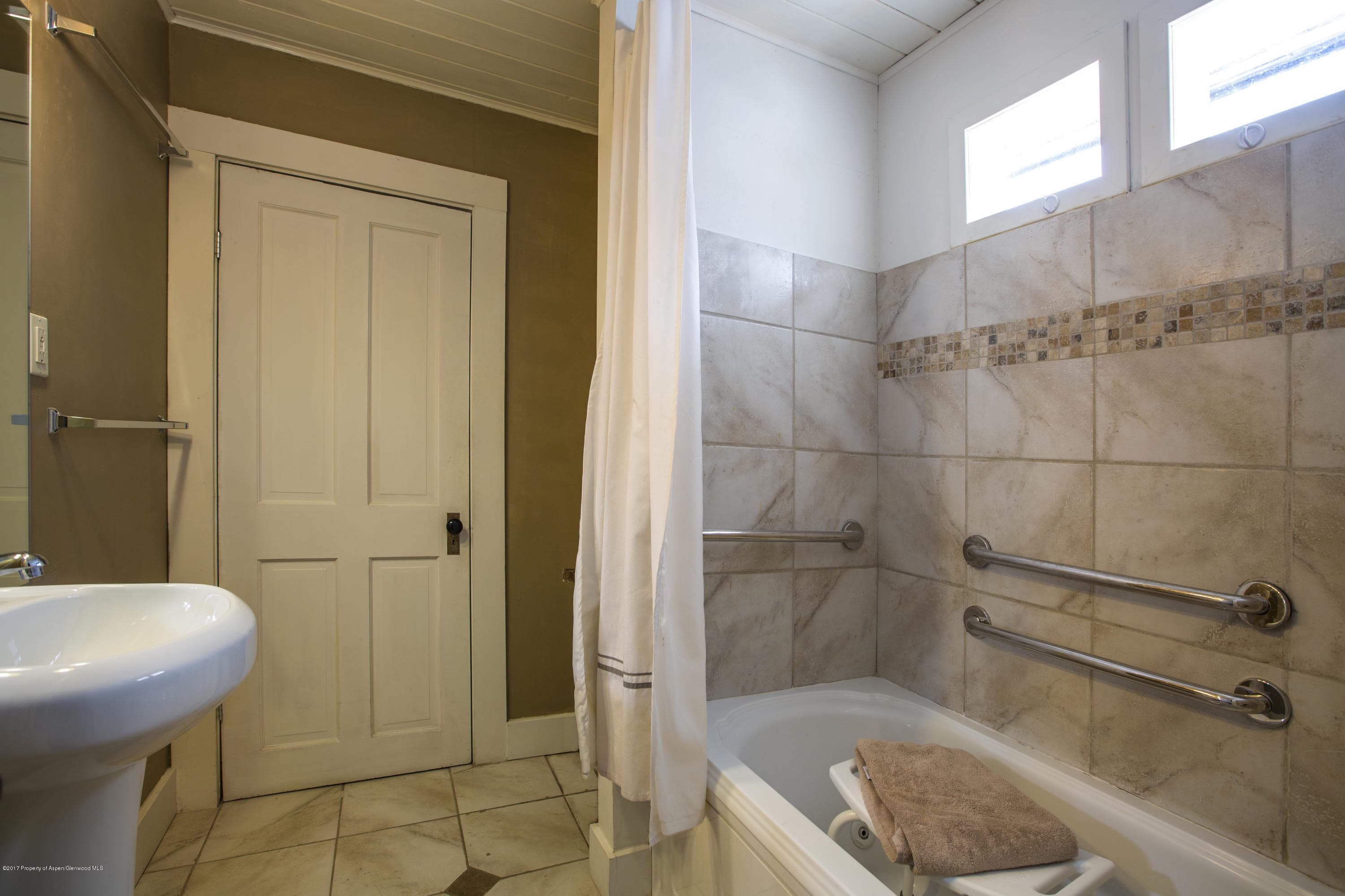 332 W MAIN Street, Aspen, CO 81611 - Photo 15